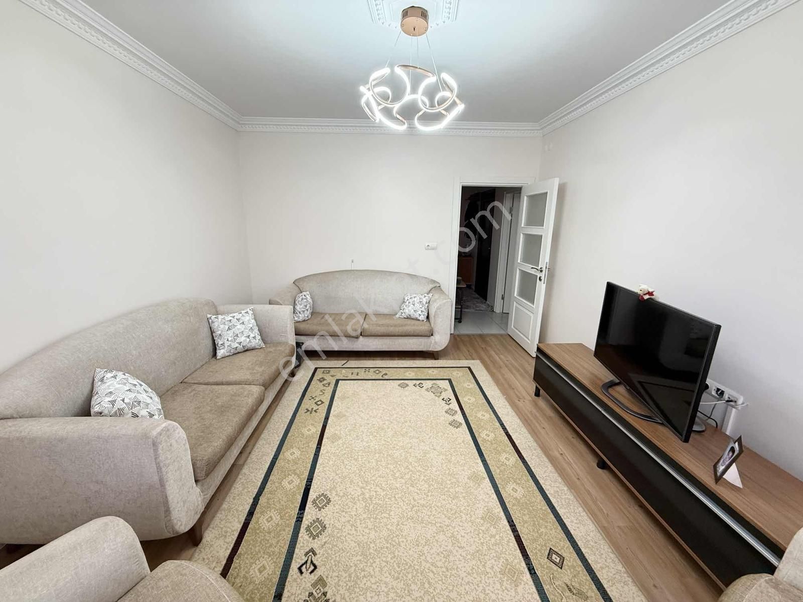 Özbey Emlaktan Yeni Bağlar Mh. Şimşek Sk. Asansörlü 2+1 Daire - Görsel 2