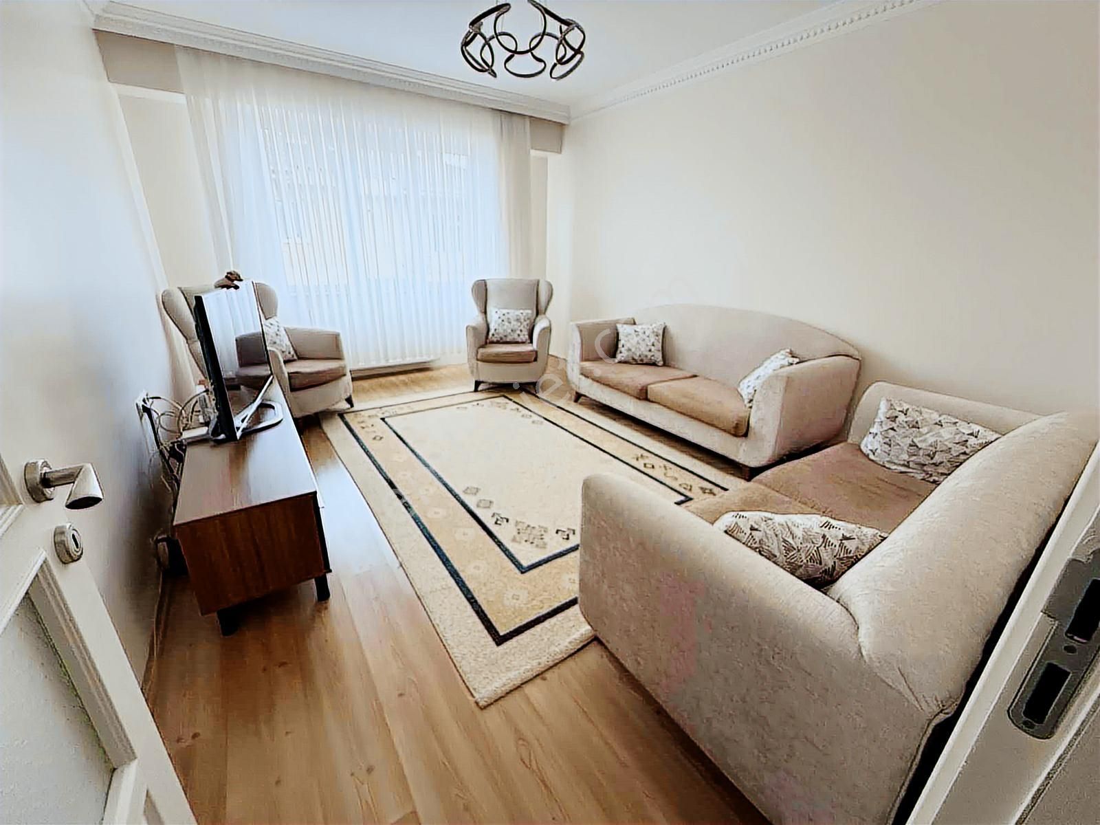 Özbey Emlaktan Yeni Bağlar Mh. Şimşek Sk. Asansörlü 2+1 Daire