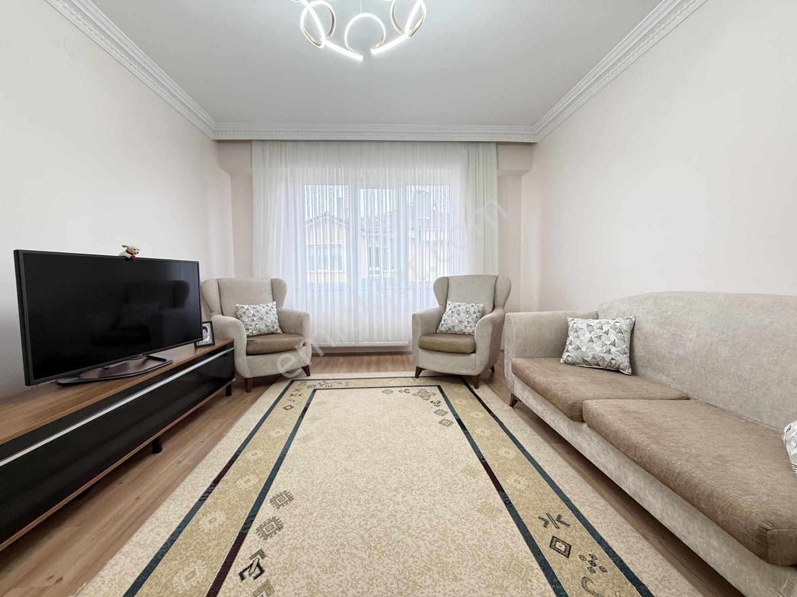 Özbey Emlaktan Yeni Bağlar Mh. Şimşek Sk. Asansörlü 2+1 Daire - Görsel 3