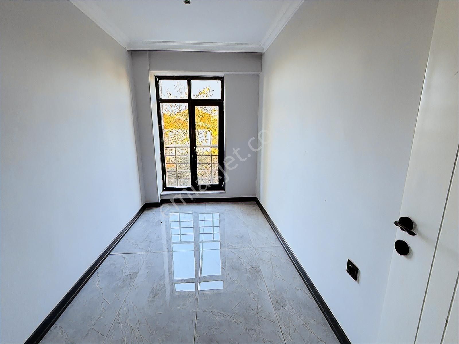 Özbey Emlaktan Vergi Dairesi Yakını Yerden Isıtma Kiralık 2+1 - Görsel 8