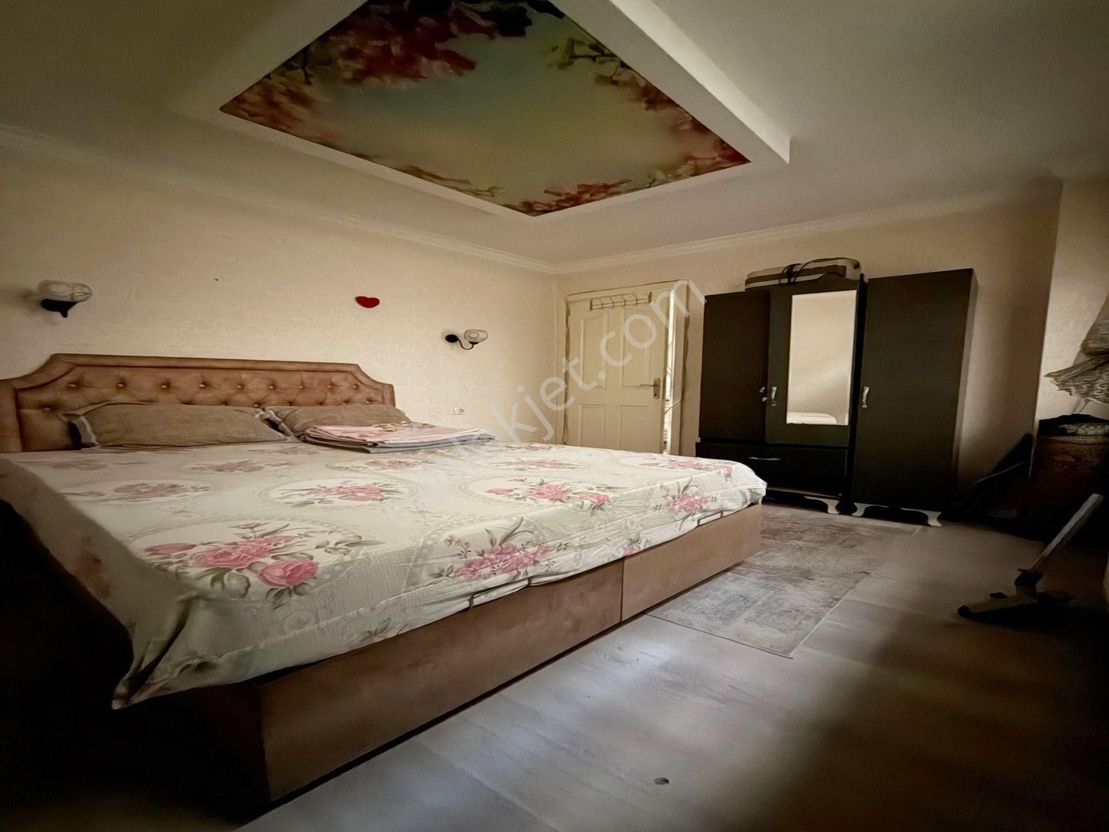 Metrobüse 10 Dk Mesafede Eşyalı Balkonlu 1+1 Kiralık Daire - Görsel 2