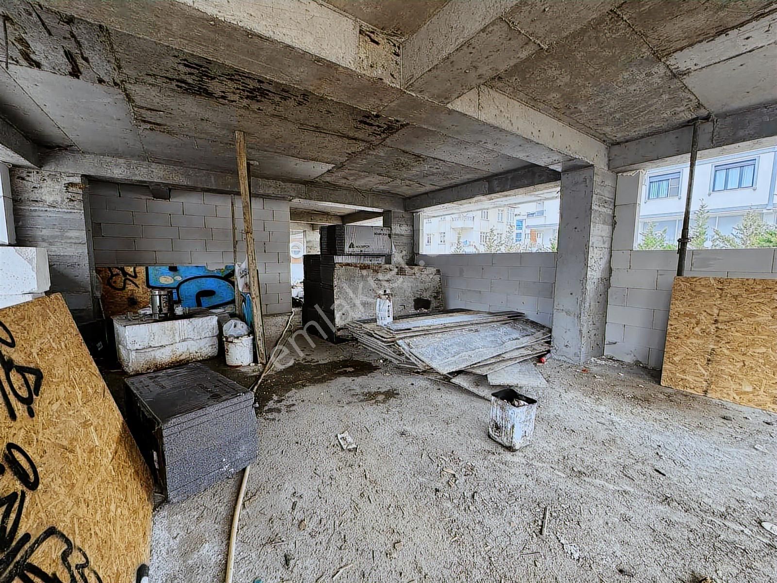 Fatih Caddesi'nde Yüksek Getirili 210m² Ticari Alan - Görsel 2