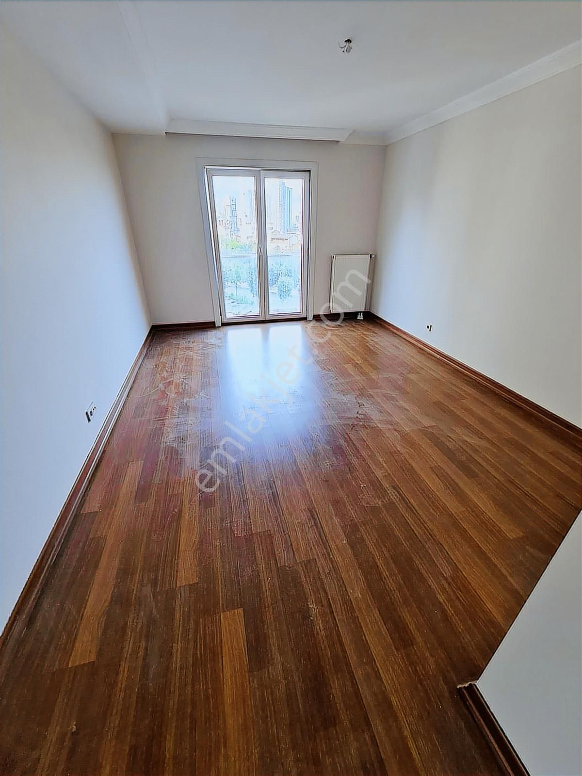 Halkalı Avrupa 2 Konutlarında 1+1 107m2 Kapalı Teraslı Kiralık - Görsel 8