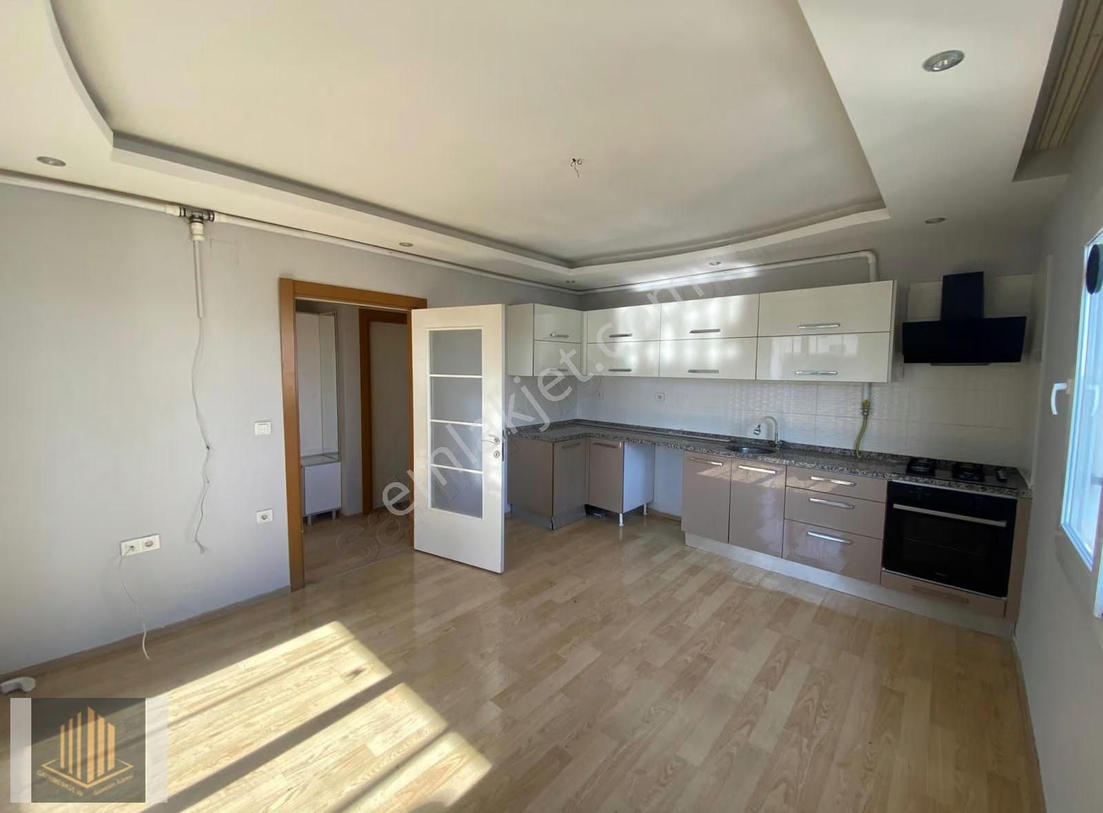 Sağlam'dan 100.yılda Havuzlu Güvenlikli Sitede 3+1kiralık Daire