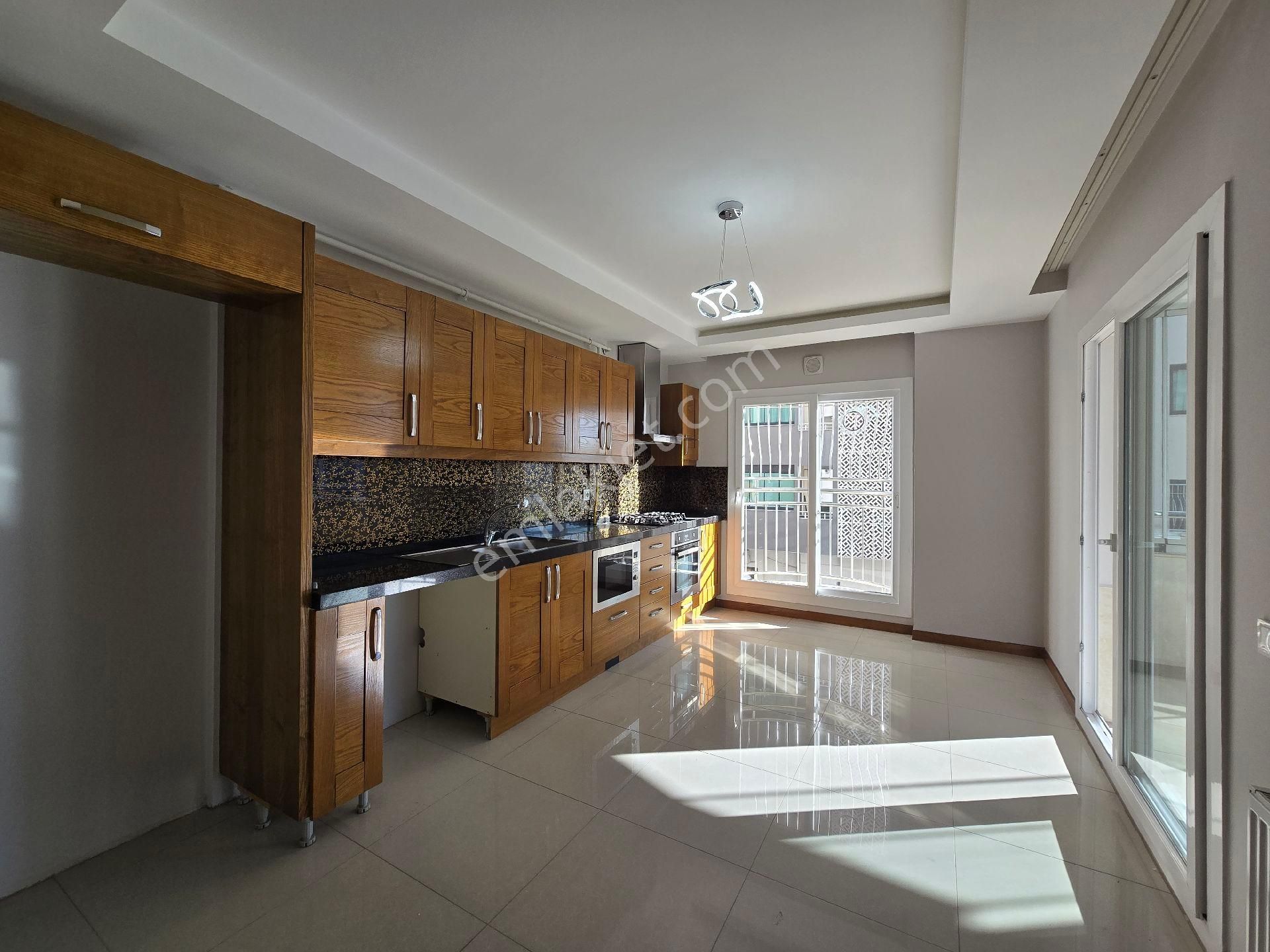 A.bozdoğan Bulv.burger King Civ.site İçi Her Kat Tek Daireli Kapalı Mutfaklı Cazip Lüks Daire