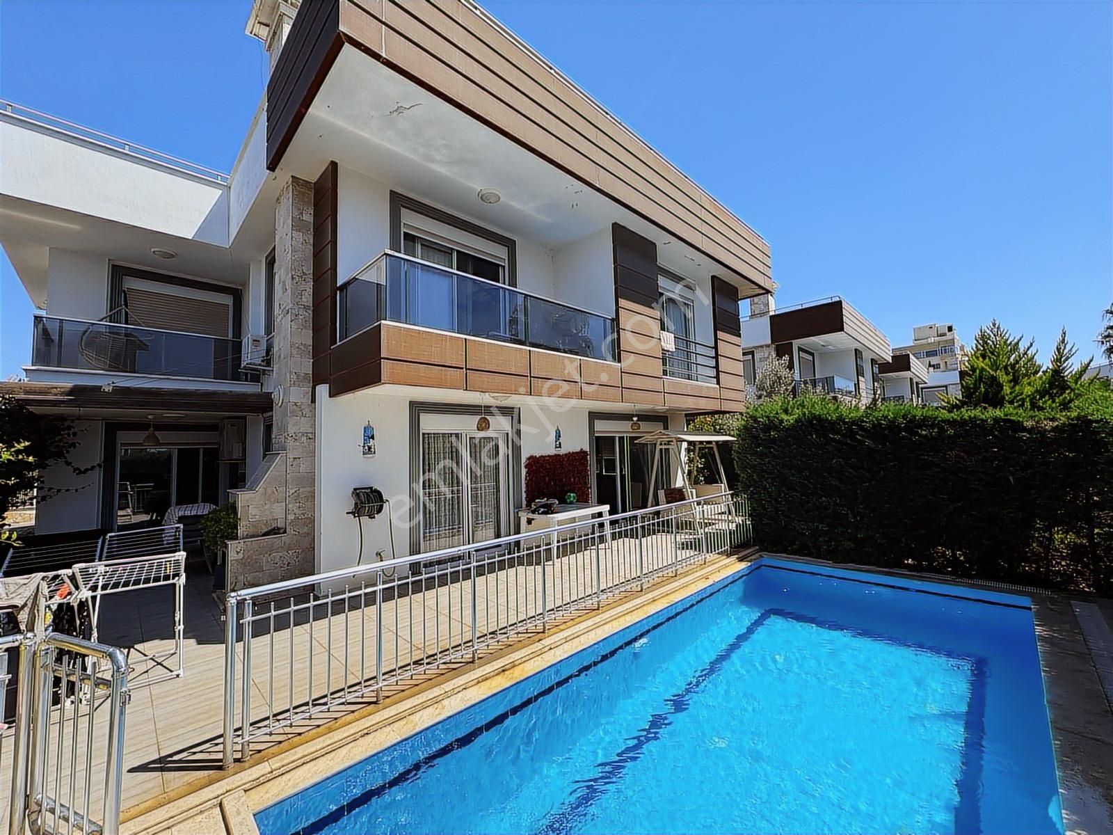 Kadınlar Denizinde Deniz Manzaralı | Özel Havuzlu | Lüks Villa - Görsel 21