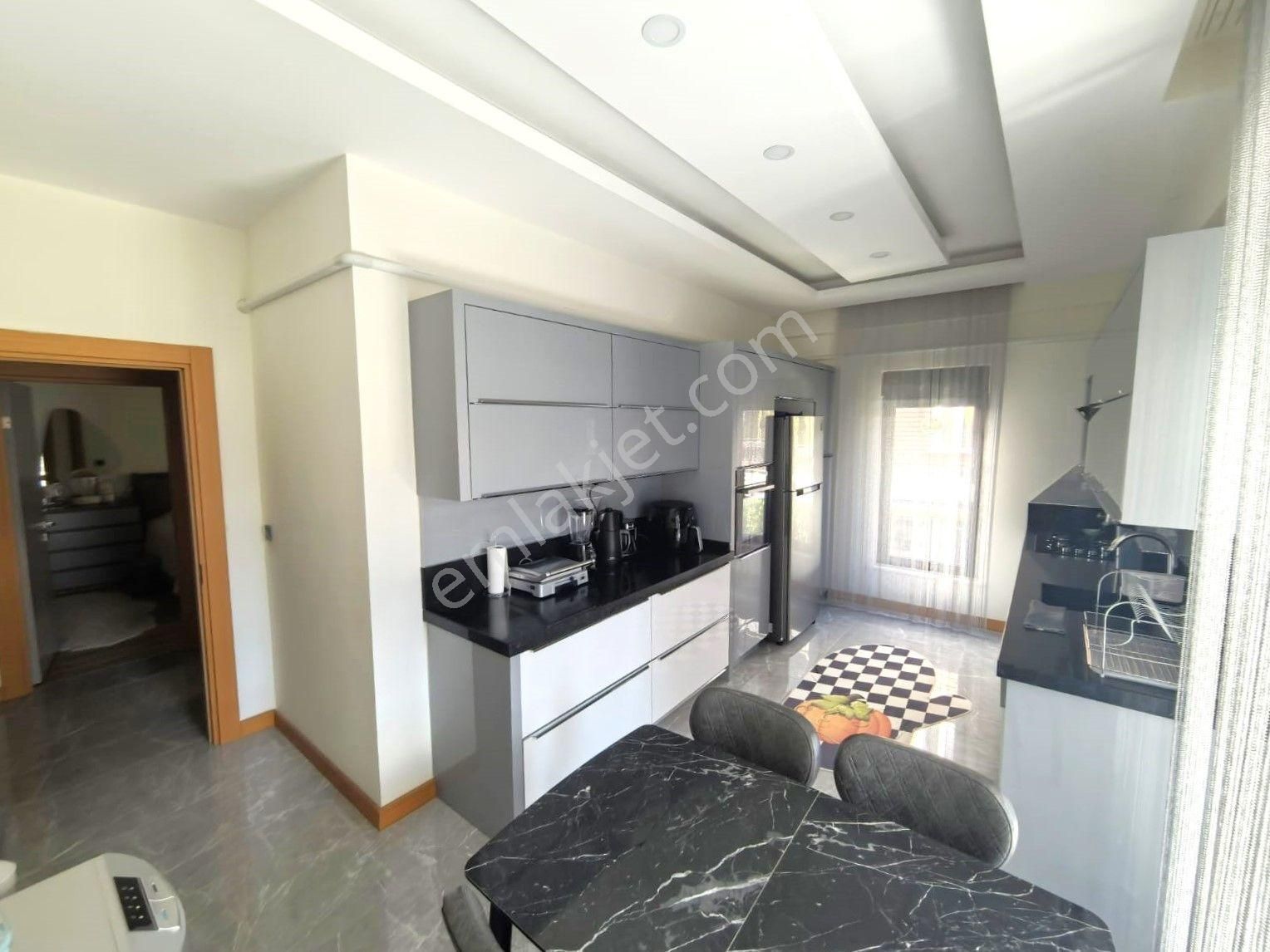 🌟aygül'den Akçay'da 🌟5 Yaşında Asansörlü Ebeveyn Banyolu Doğalgazlı Cam Balkonlu 2+1 Satılık Daire - Görsel 2
