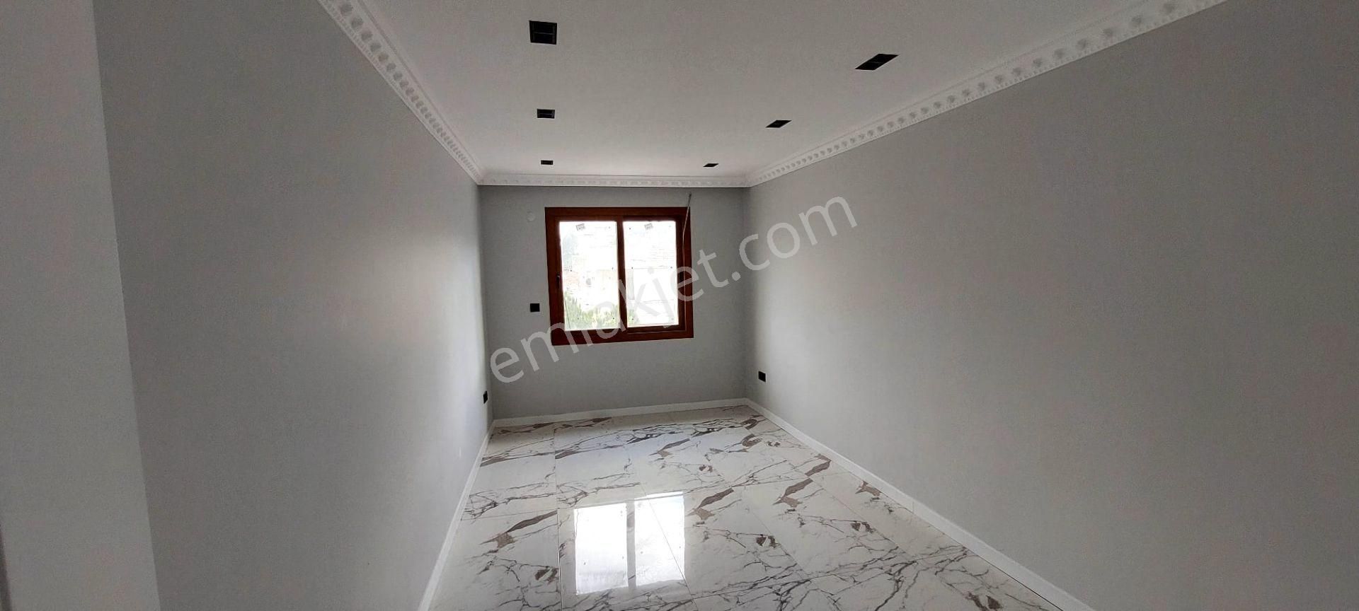 Kuşadası Marinada Asansörlü 165 M2 3+1 Arakat Daire - Görsel 27