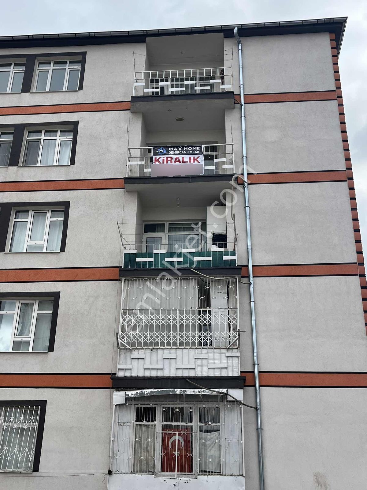 Yenişehir Mahallesinde Kiralık 2+1 Daire Ara Kat Kombili - Görsel 5