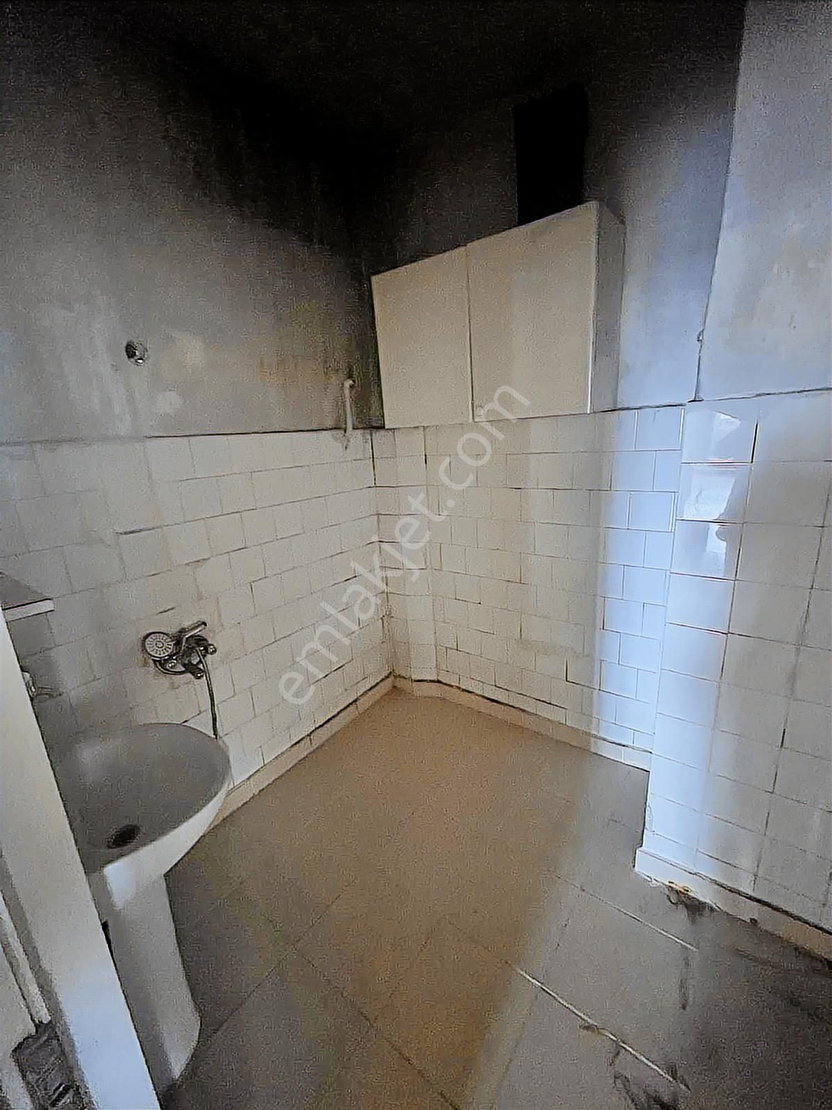 Yenişehir Mahallesinde Kiralık 2+1 Daire Ara Kat Kombili - Görsel 9