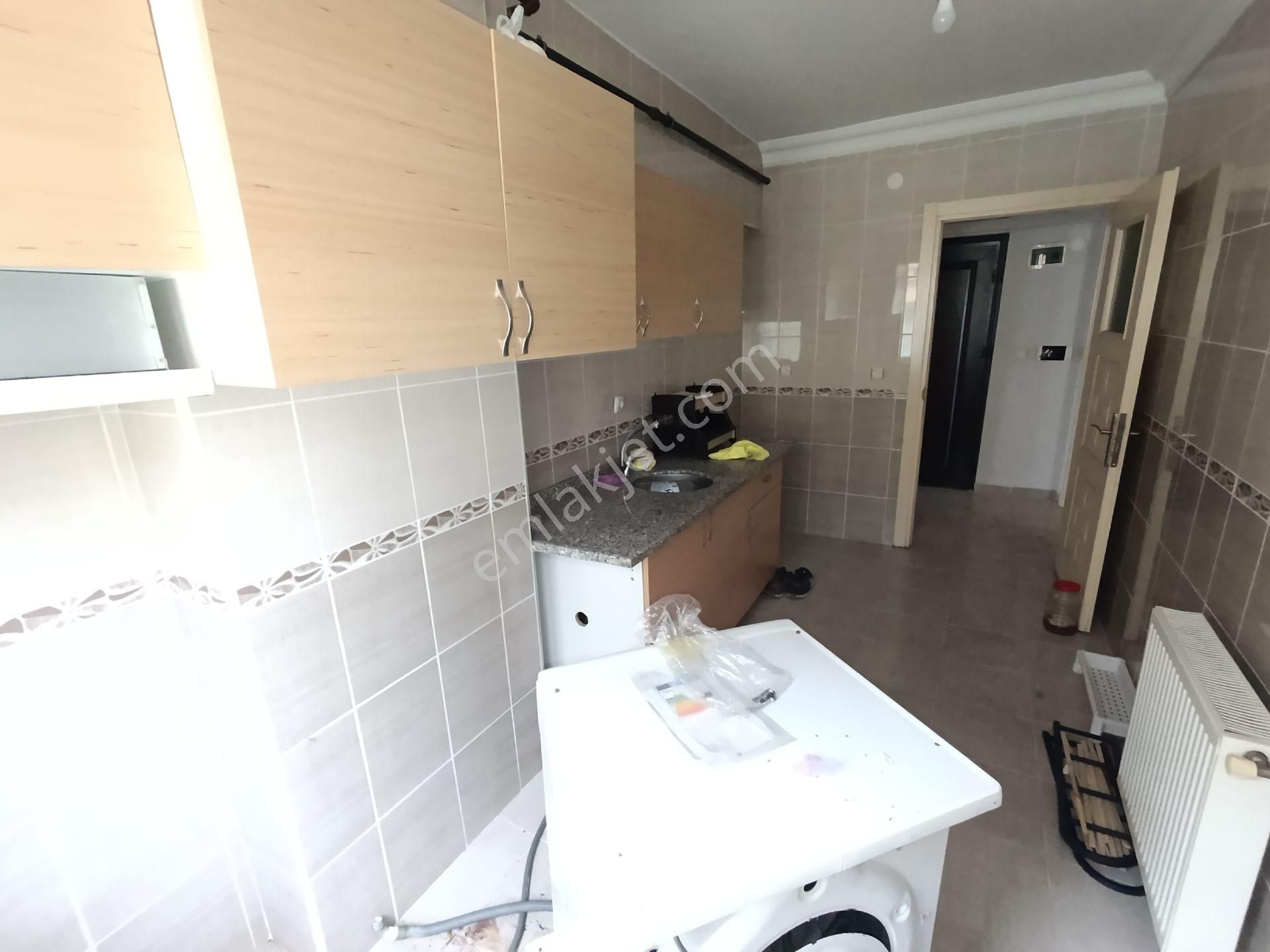 Pendik Esenyalı Fatih Mahallesi Fatih Cami Karşısı Büyük Kiralık 2+1 100m2 Daire - Görsel 25