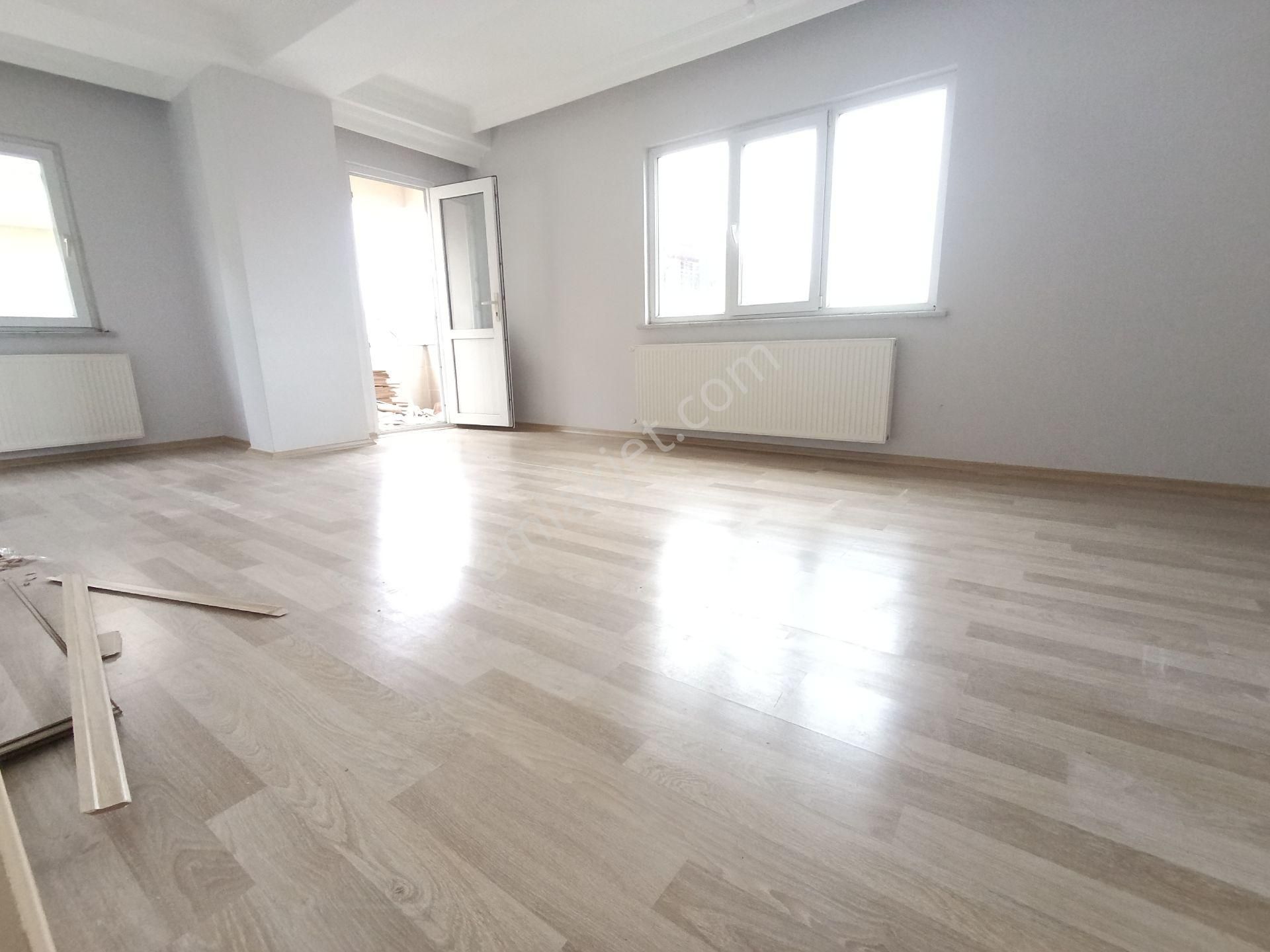 Pendik Esenyalı Fatih Mahallesi Fatih Cami Karşısı Büyük Kiralık 2+1 100m2 Daire - Görsel 2