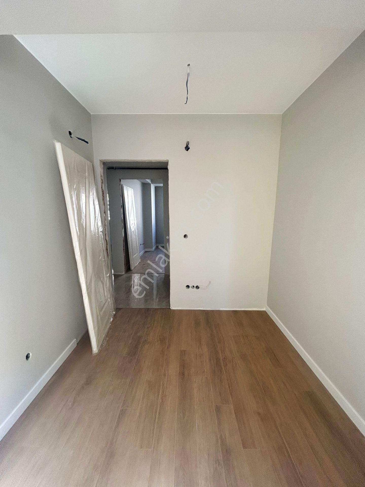 Mertcan Dan Kartal Metroya Yürüme Arakat 3+1 Balkonlu Lüks Daire - Görsel 6