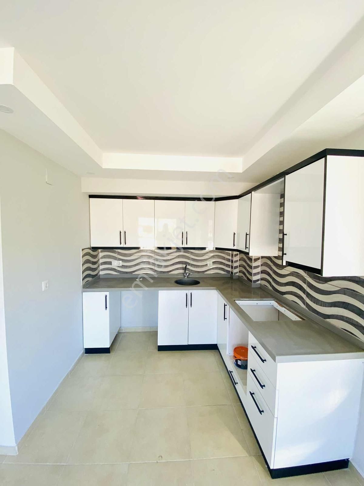 Dalaman Hürriyet Mah.de Orman Manzaralı Geniş 2+1 Daire - Görsel 12