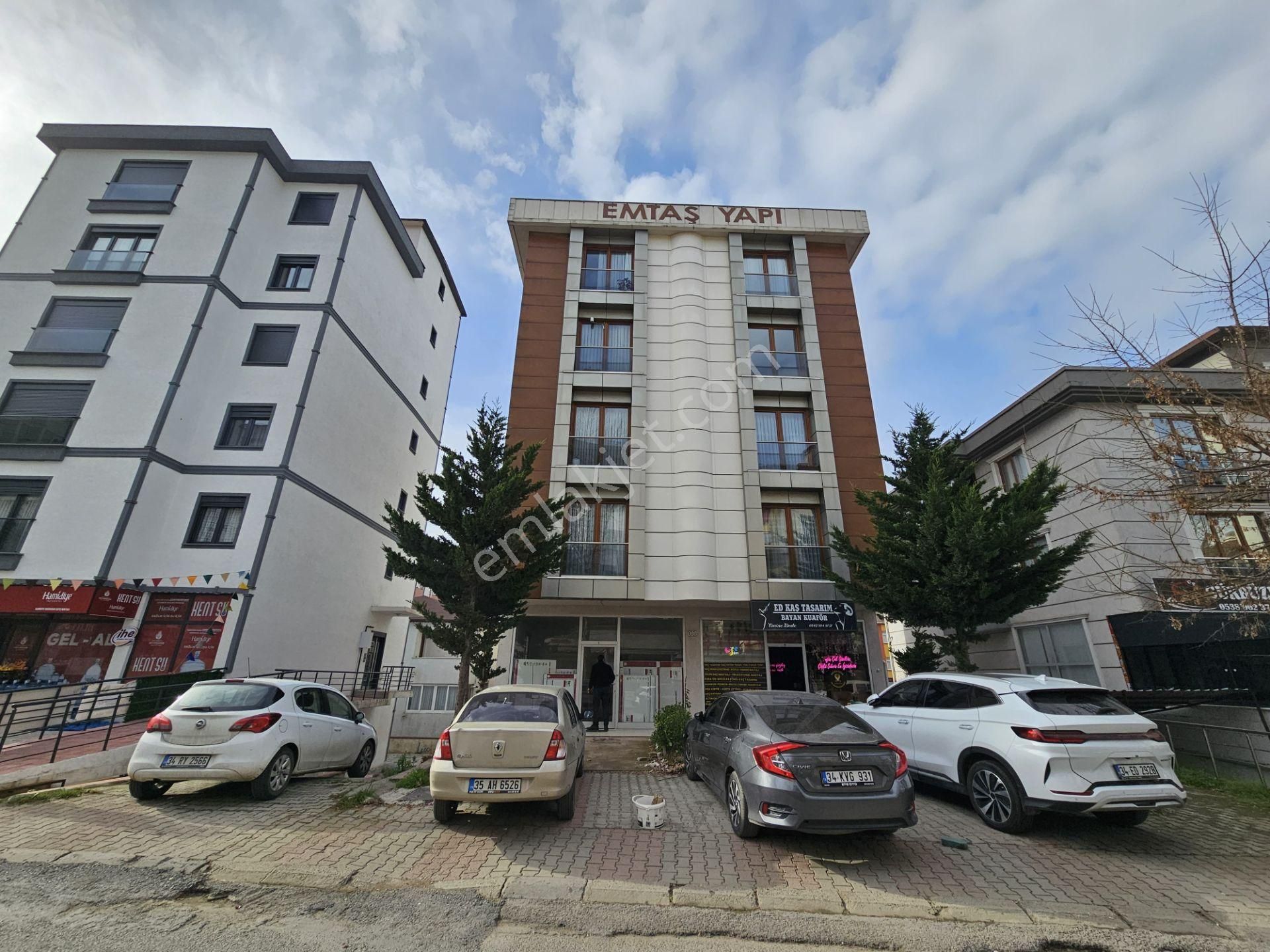 Kartal Hürriyet Mahallesi'nde İskanlı Satılık 2+1 Boş Daire - Görsel 3