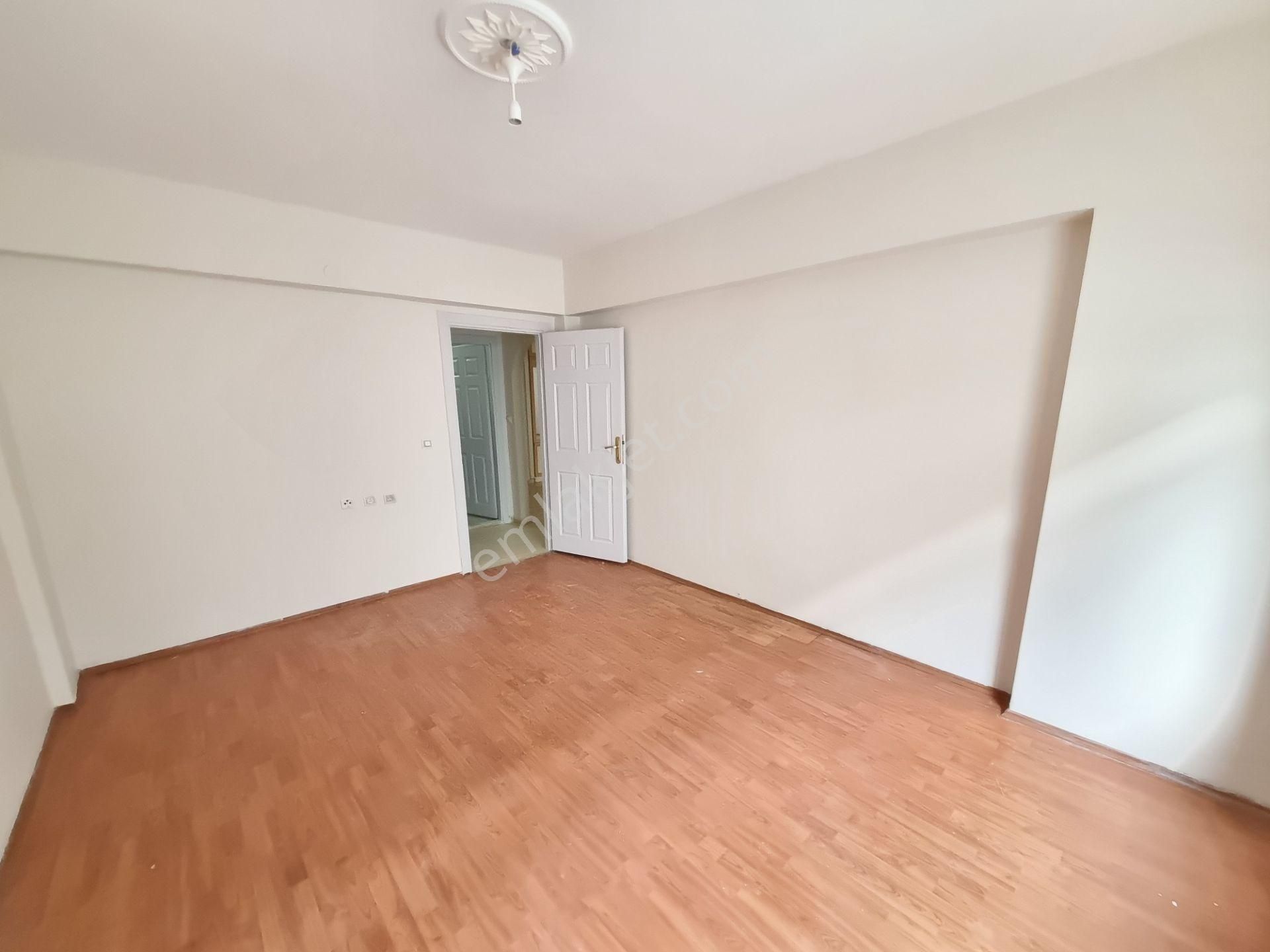 Cadde Üzeri - Ara Kat - Güneşli - Geniş 3 + 1 Kiralık Daire.. - Görsel 31