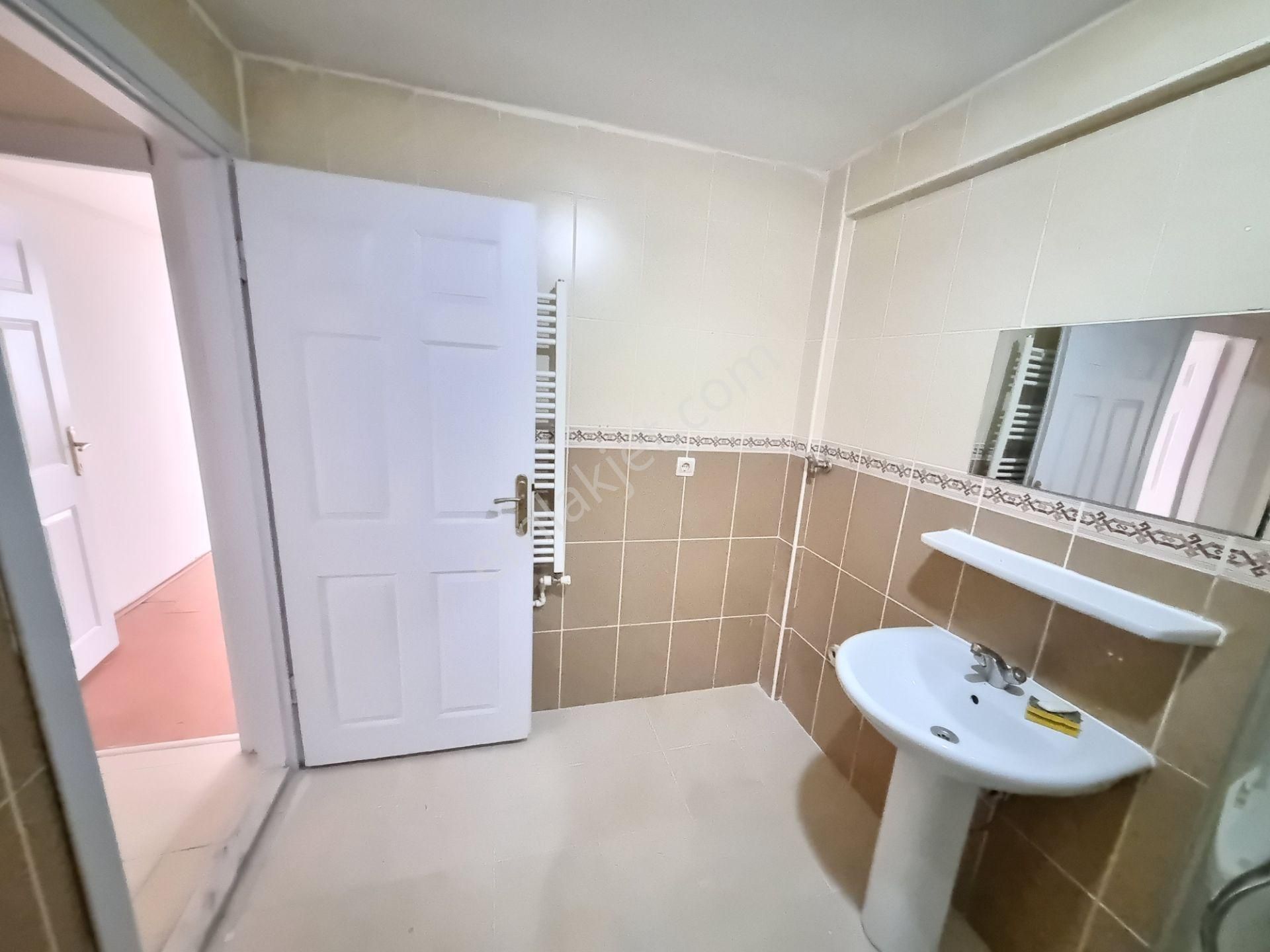 Cadde Üzeri - Ara Kat - Güneşli - Geniş 3 + 1 Kiralık Daire.. - Görsel 27