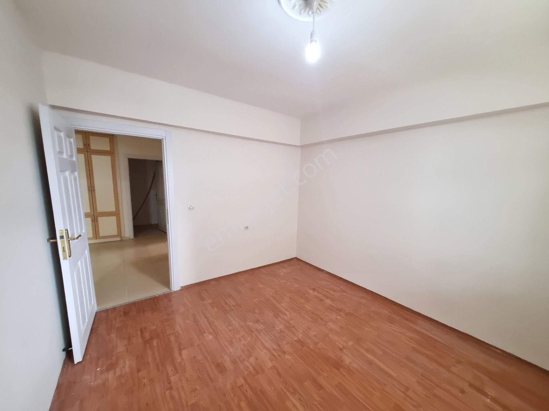 Cadde Üzeri - Ara Kat - Güneşli - Geniş 3 + 1 Kiralık Daire.. - Görsel 24