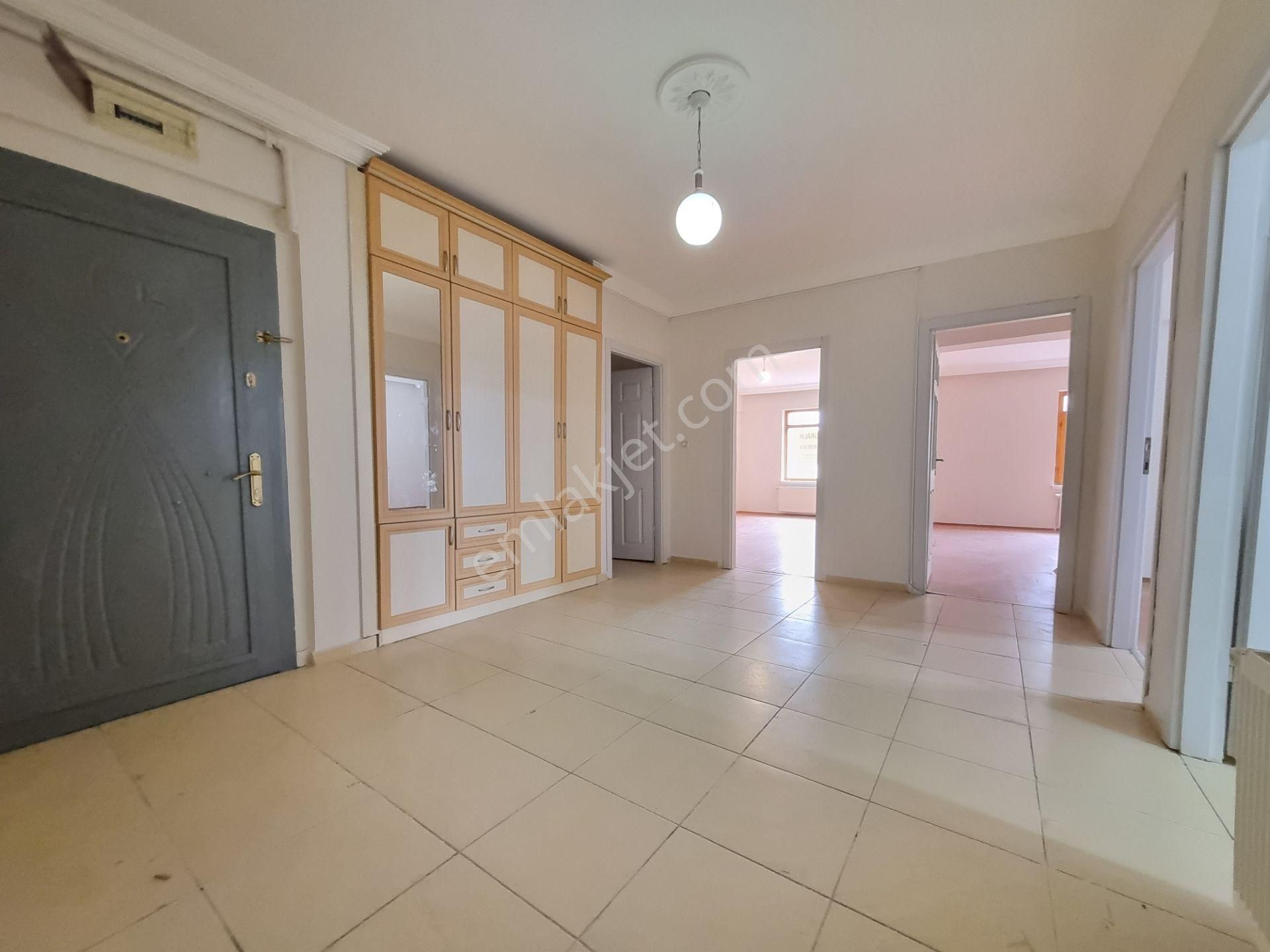 Cadde Üzeri - Ara Kat - Güneşli - Geniş 3 + 1 Kiralık Daire.. - Görsel 34