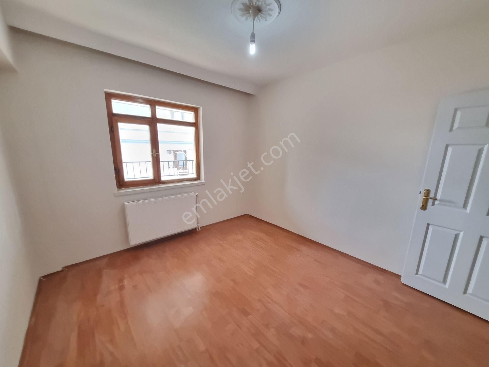 Cadde Üzeri - Ara Kat - Güneşli - Geniş 3 + 1 Kiralık Daire.. - Görsel 22