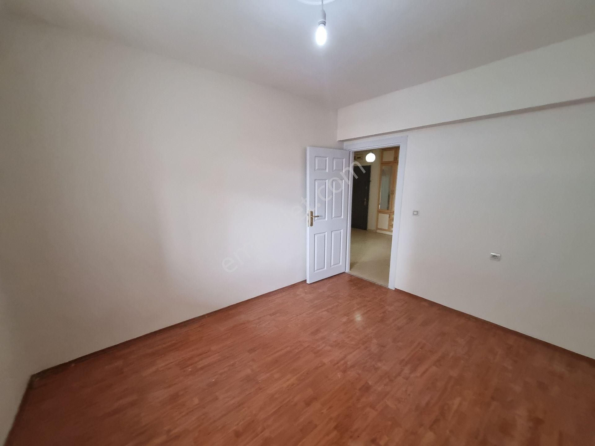Cadde Üzeri - Ara Kat - Güneşli - Geniş 3 + 1 Kiralık Daire.. - Görsel 23