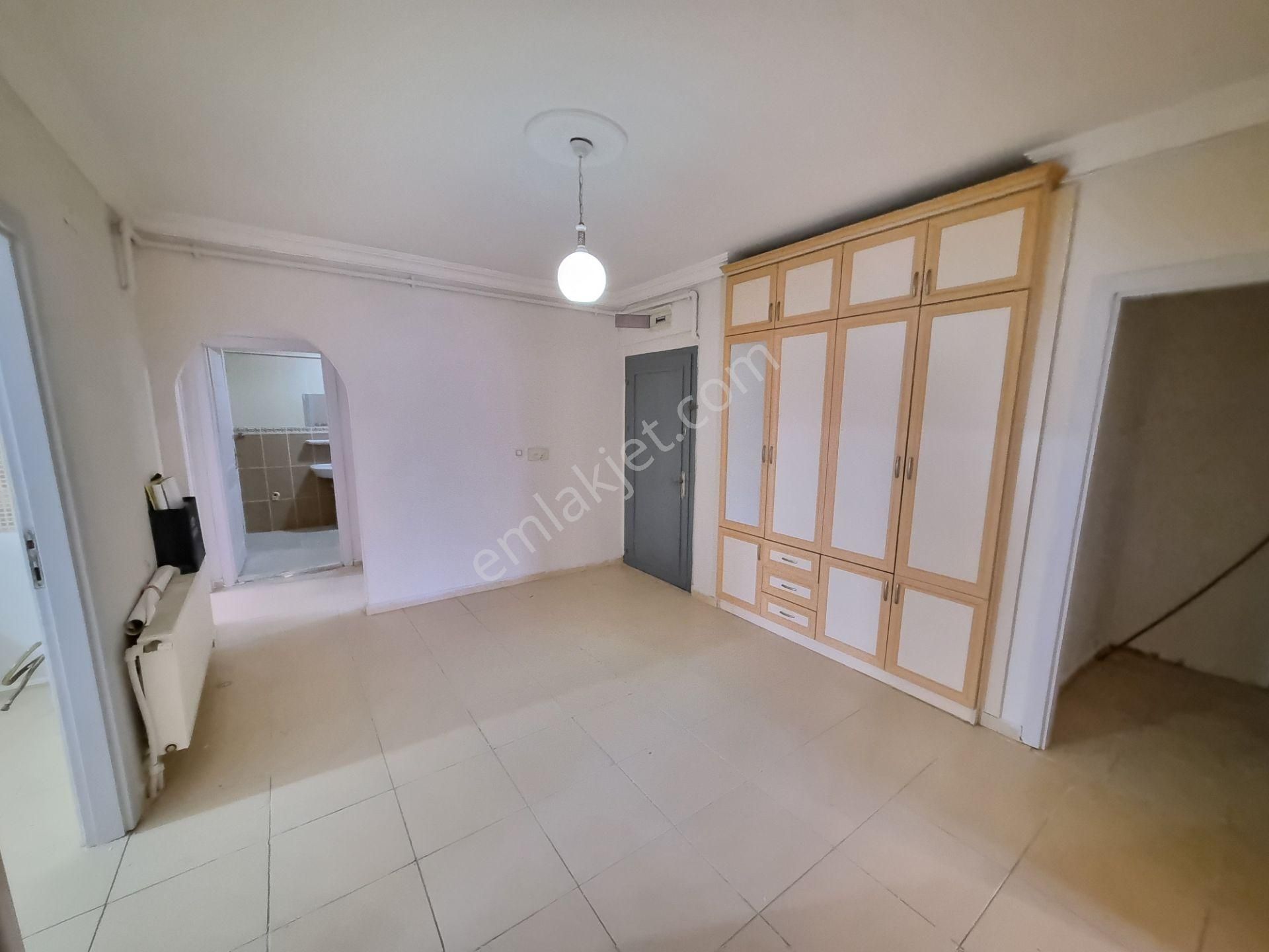 Cadde Üzeri - Ara Kat - Güneşli - Geniş 3 + 1 Kiralık Daire.. - Görsel 9