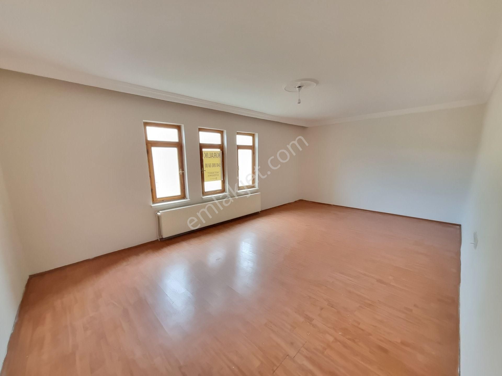 Cadde Üzeri - Ara Kat - Güneşli - Geniş 3 + 1 Kiralık Daire.. - Görsel 11
