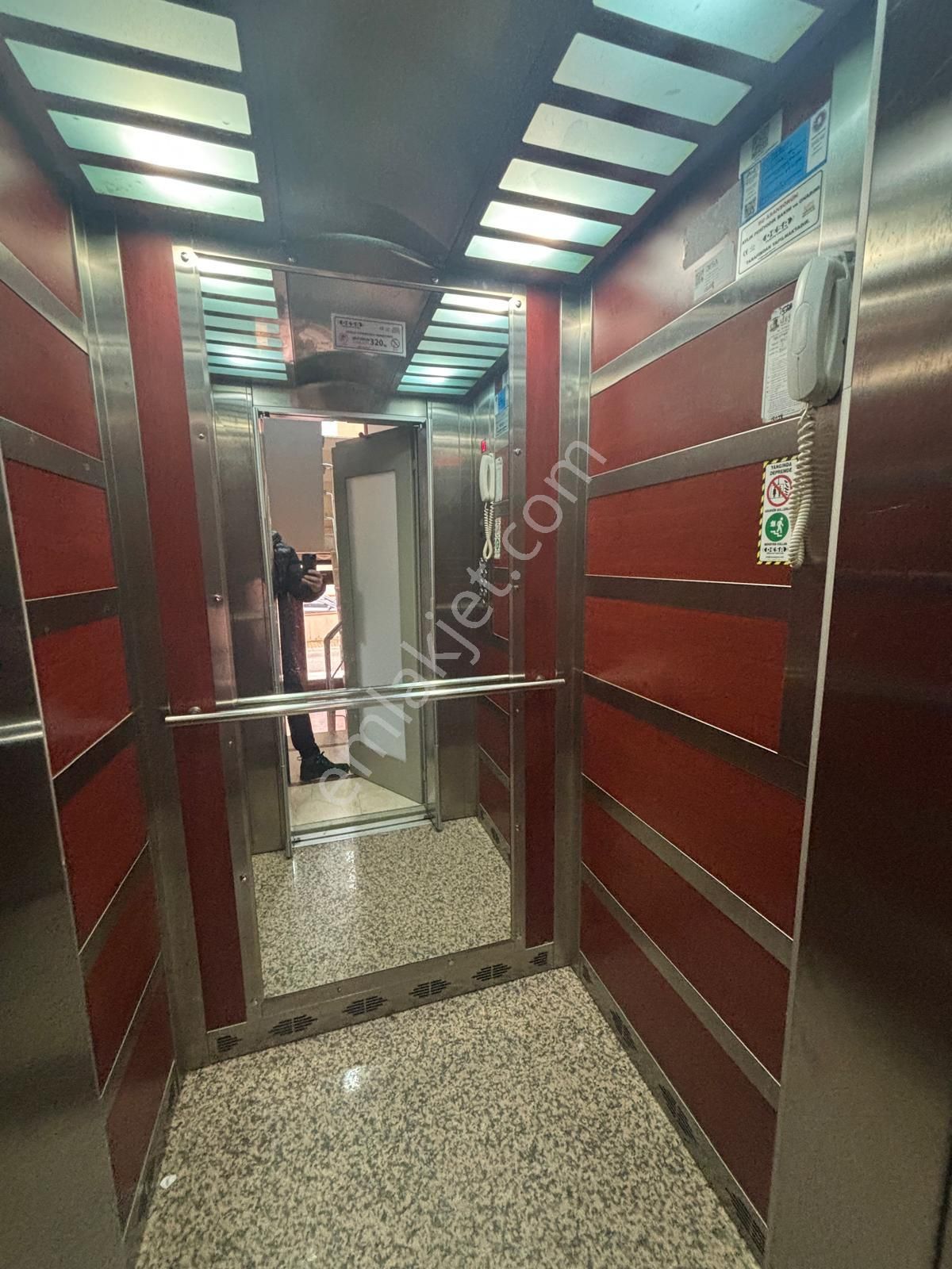 Maltepe Cevizli Mah'de Minibüsyoluna 5dk Yürüme Satılık 2+1daire - Görsel 12