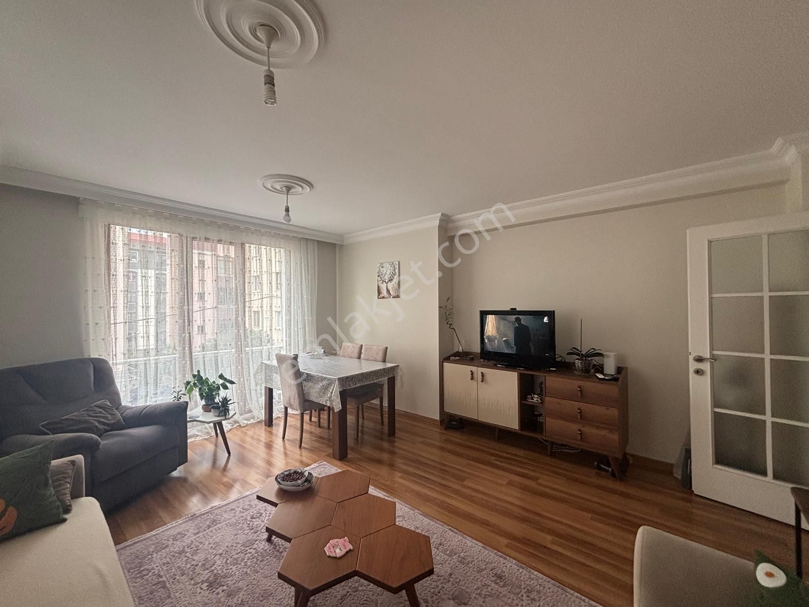 Maltepe Cevizli Mah'de Minibüsyoluna 5dk Yürüme Satılık 2+1daire - Görsel 3