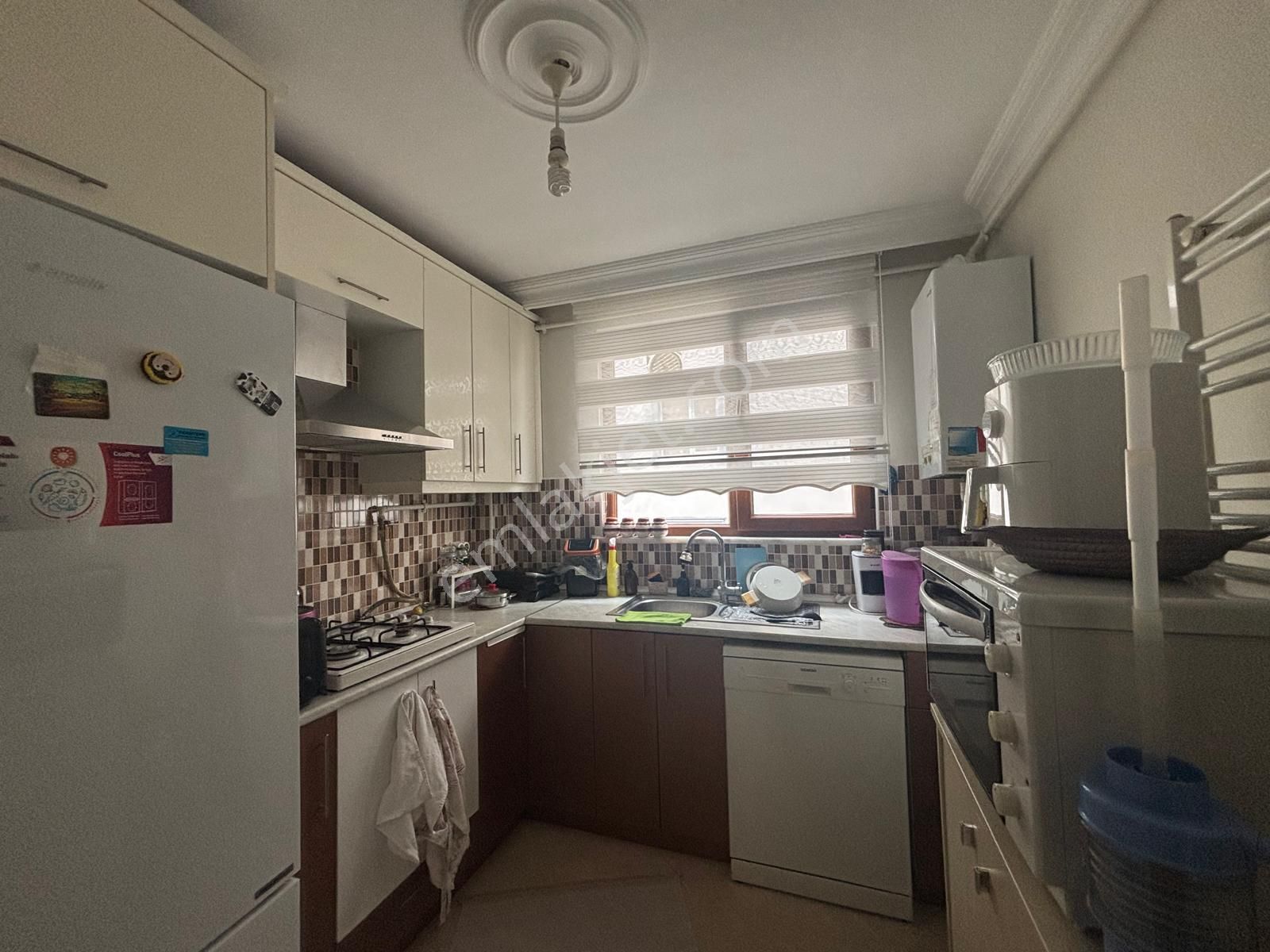 Maltepe Cevizli Mah'de Minibüsyoluna 5dk Yürüme Satılık 2+1daire - Görsel 4