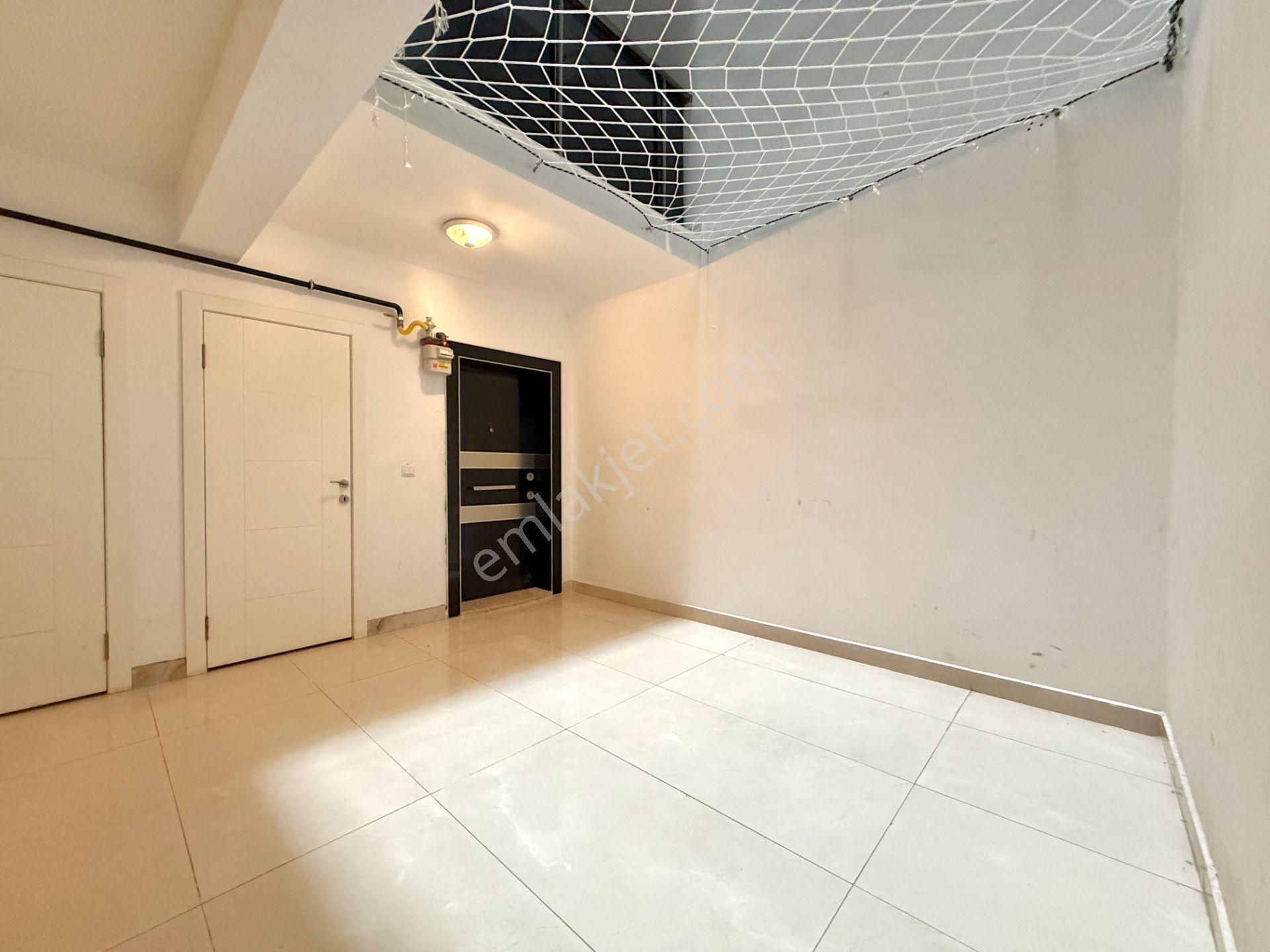 Pursaklar Mehmet Zengin Emlak'tan Otoparklı Çift Banyolu 1.kat 3+1 Sitede Daire - Görsel 34