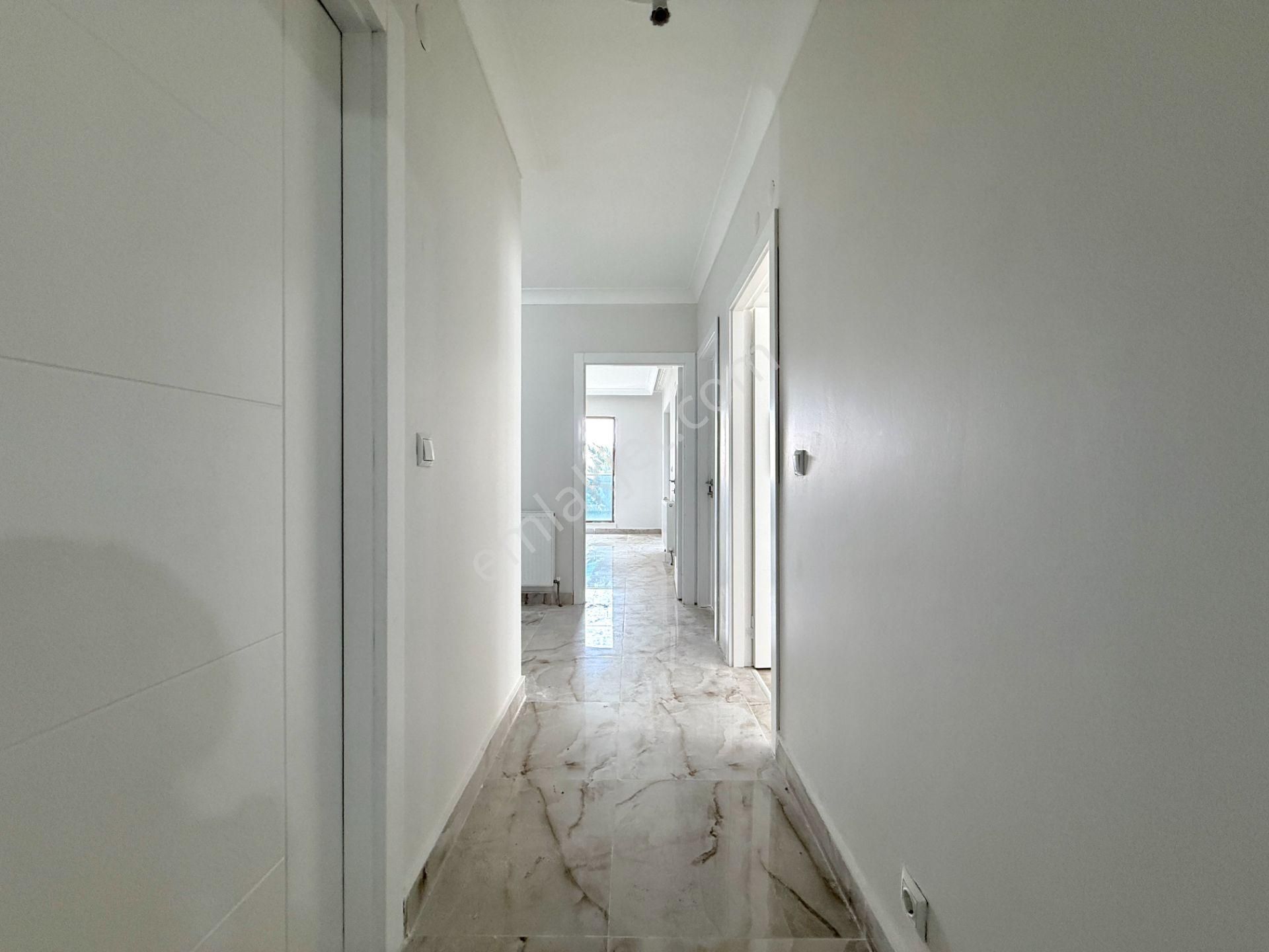 Pursaklar Mehmet Zengin Emlak'tan Otoparklı Çift Banyolu 1.kat 3+1 Sitede Daire - Görsel 20