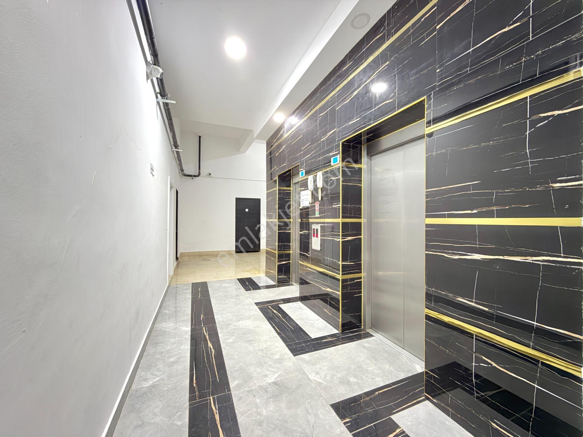 Pursaklar Mehmet Zengin Emlak'tan Otoparklı Çift Banyolu 1.kat 3+1 Sitede Daire - Görsel 36