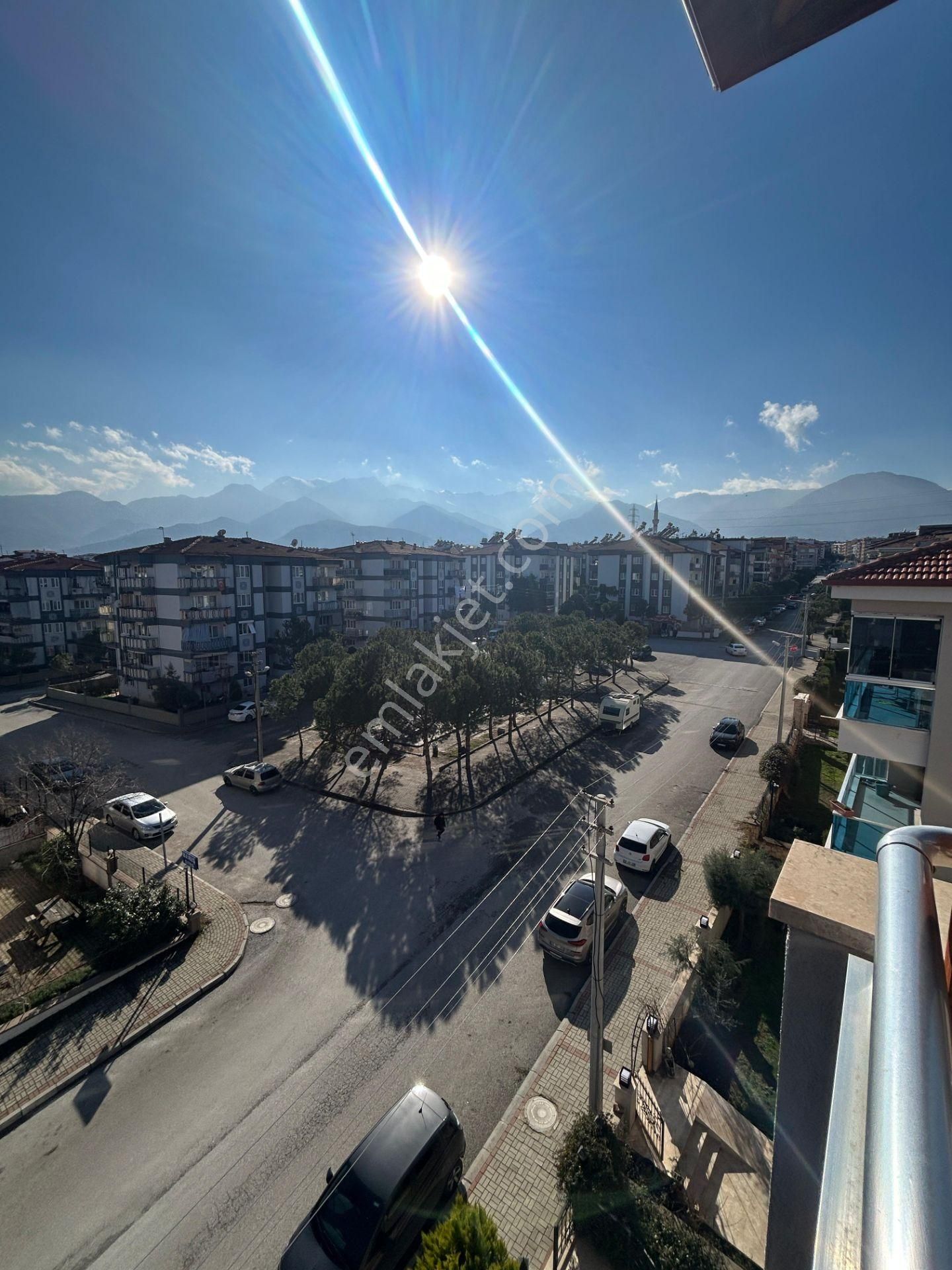 Selçukbey İstek Koleji Üstü Kiralık Teraslı 4+1 Lüks Daire - Görsel 17