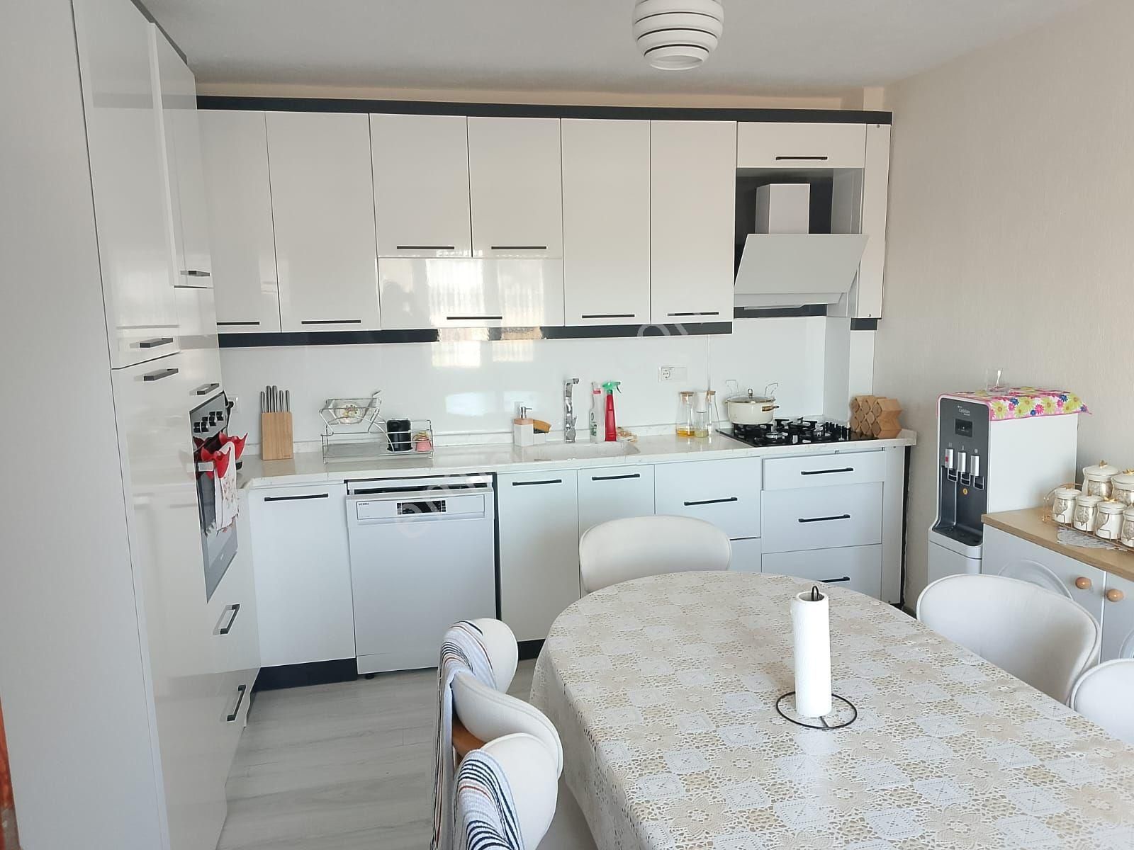 Aydın Söke Bağarası Merkezde 3+1 Müstakil Dublex Teraslı Satılık Ev - Görsel 4