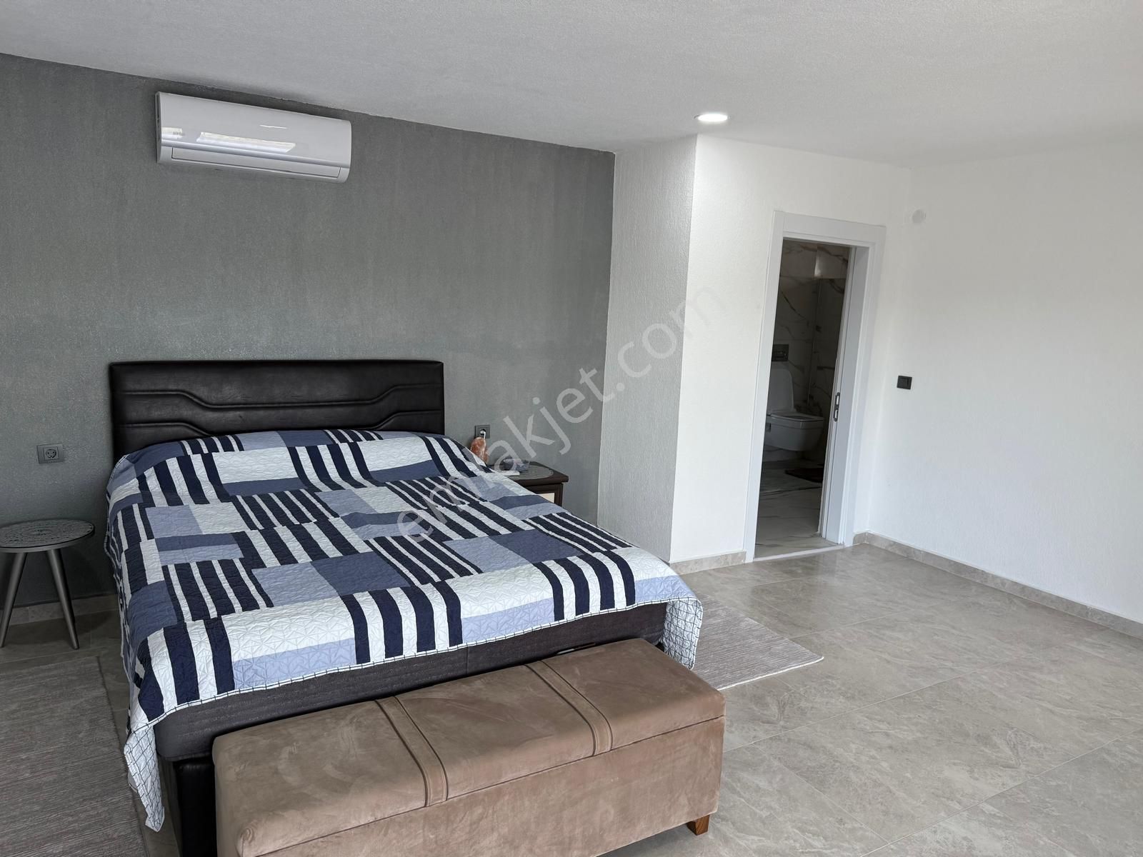 Didim'de Denize 450m | 5+1 Fırsat Müstakil Tripleks Villa - Görsel 19