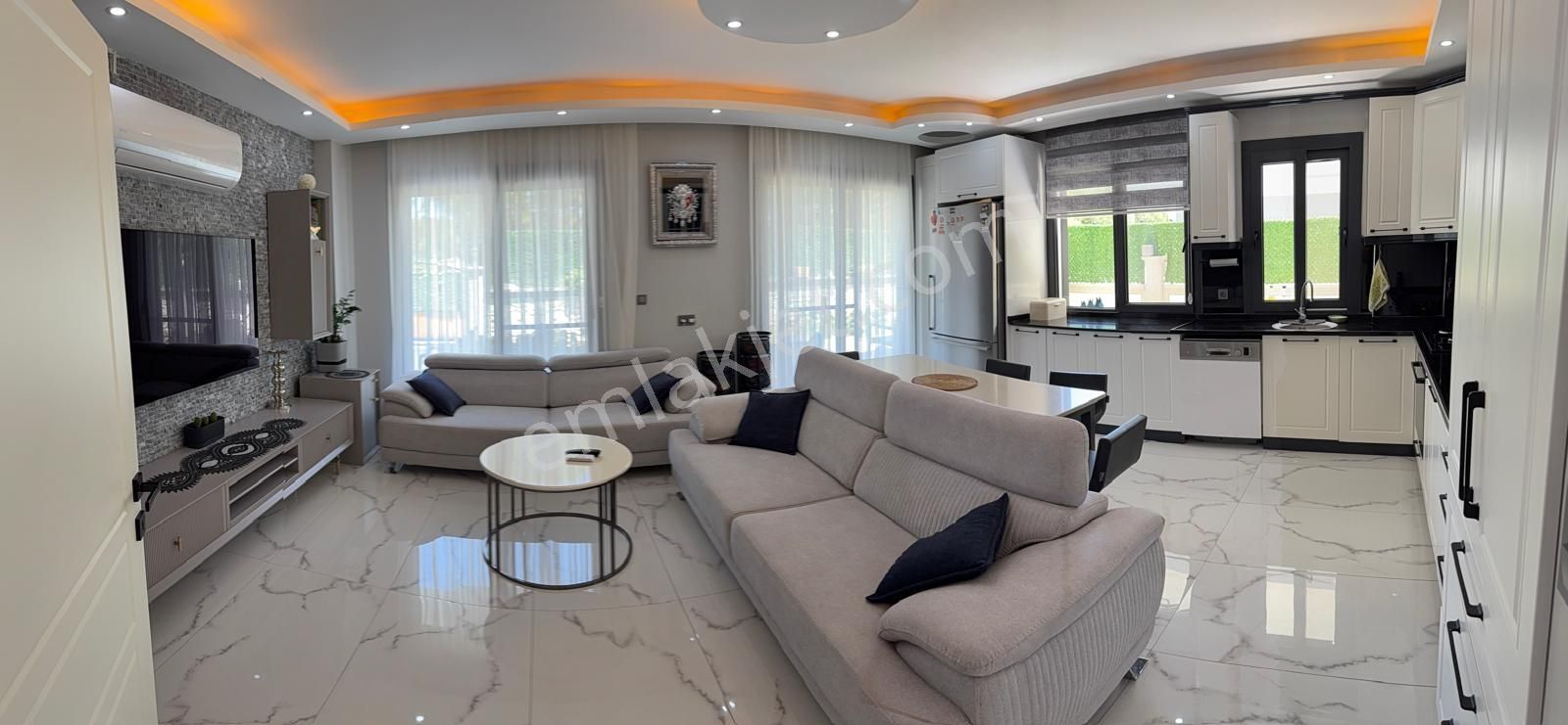 Didim'de Denize 450m | 5+1 Fırsat Müstakil Tripleks Villa - Görsel 9