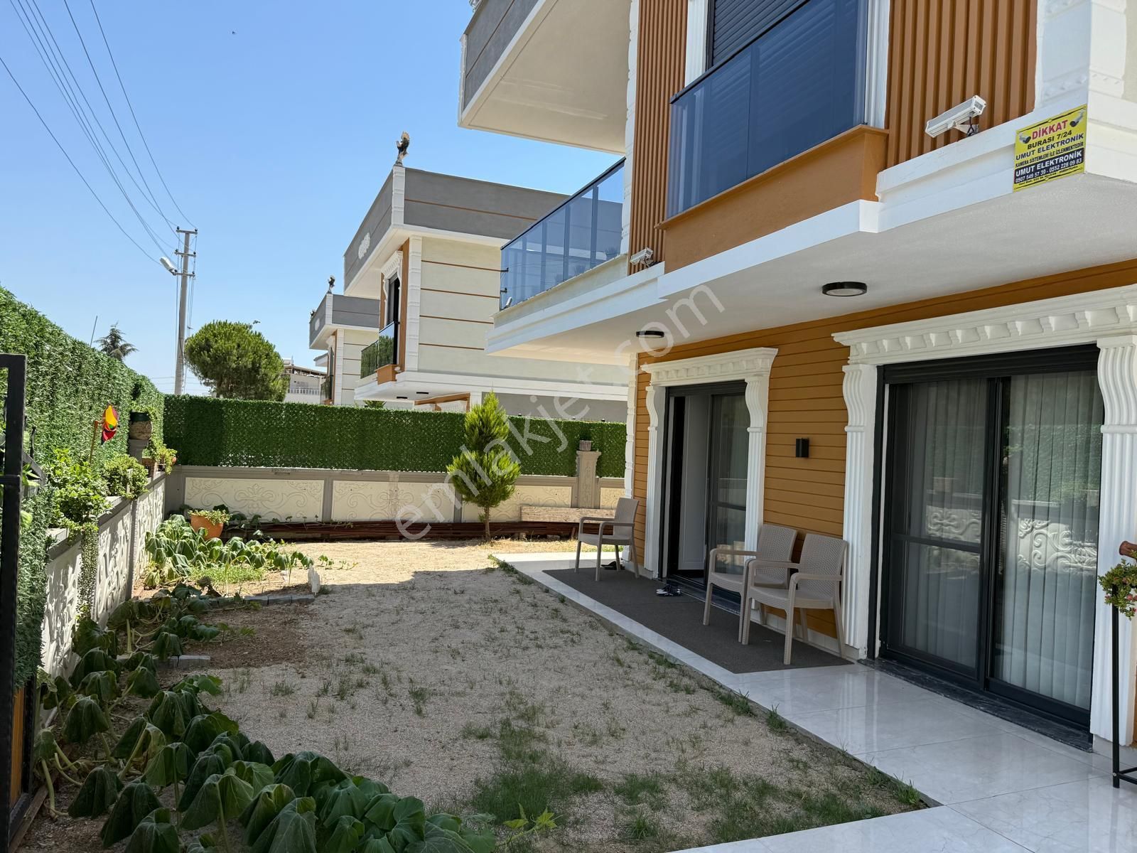 Didim'de Denize 450m | 5+1 Fırsat Müstakil Tripleks Villa - Görsel 3