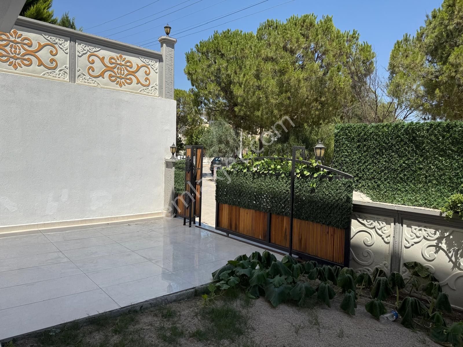 Didim'de Denize 450m | 5+1 Fırsat Müstakil Tripleks Villa - Görsel 6