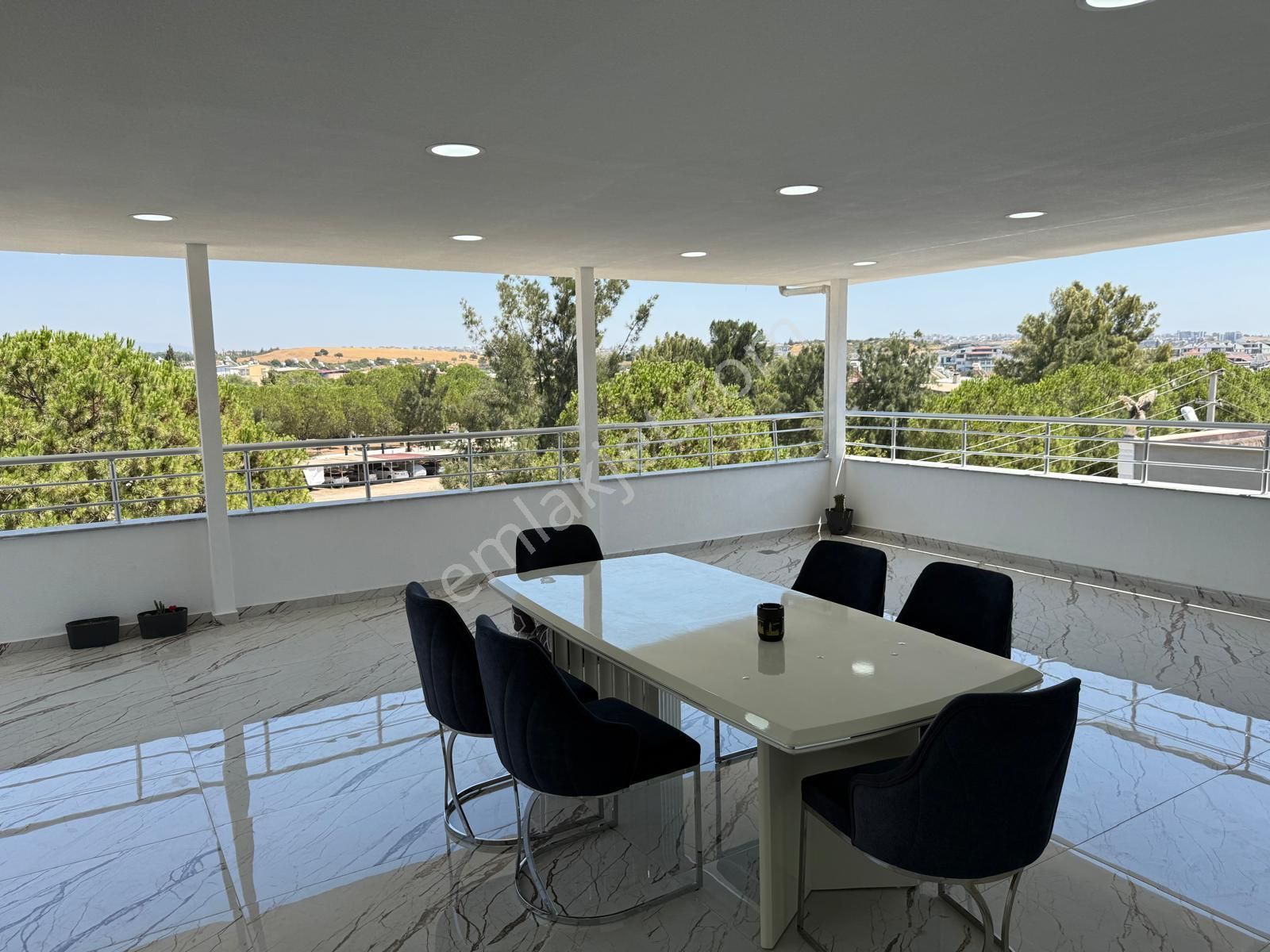 Didim'de Denize 450m | 5+1 Fırsat Müstakil Tripleks Villa - Görsel 28