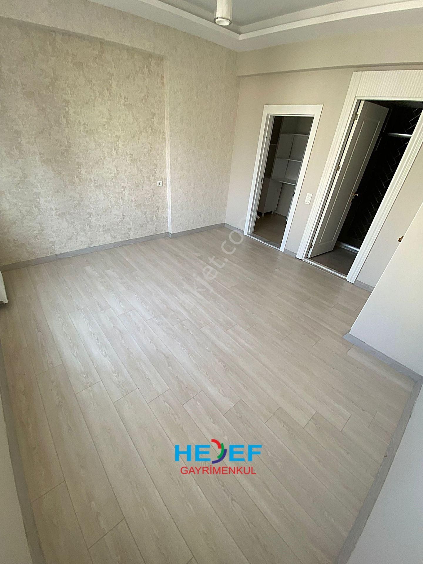 Hedef'ten Yaşardoğu Caddesinde Havuzlu Kombili Ankastreli 3+1 - Görsel 20