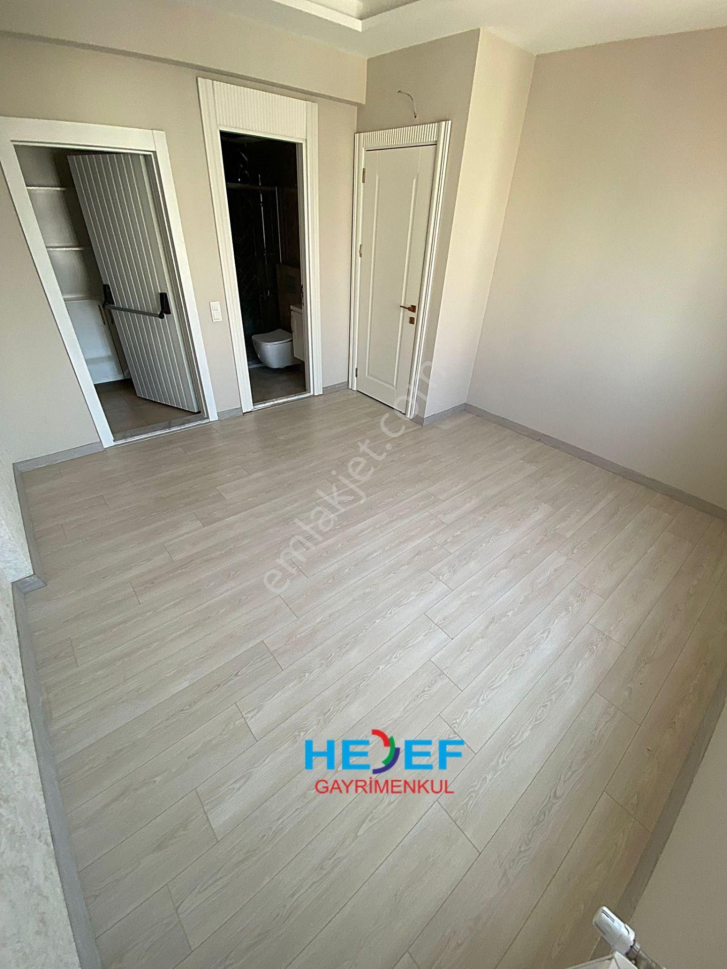 Hedef'ten Yaşardoğu Caddesinde Havuzlu Kombili Ankastreli 3+1 - Görsel 21