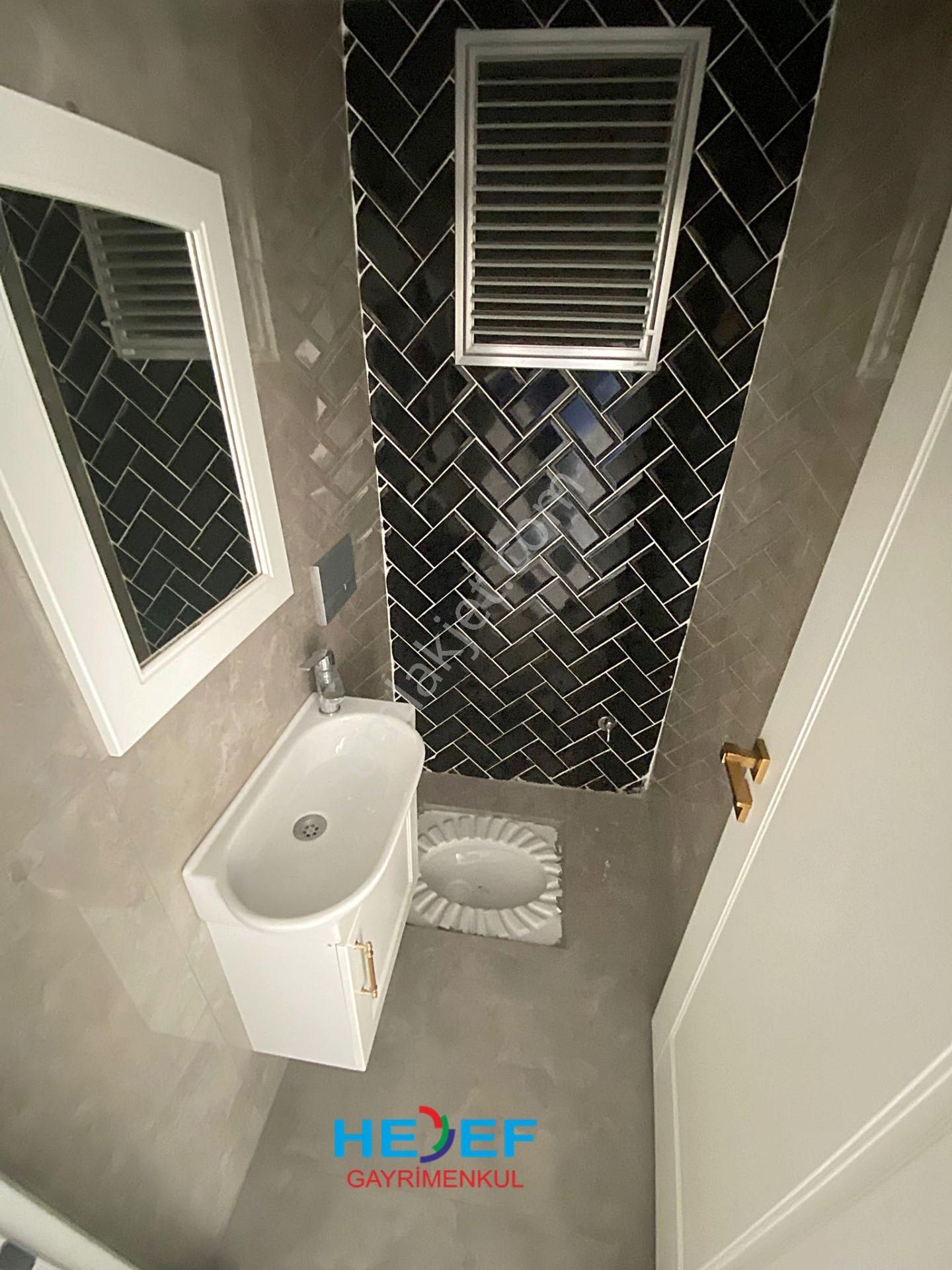 Hedef'ten Yaşardoğu Caddesinde Havuzlu Kombili Ankastreli 3+1 - Görsel 12