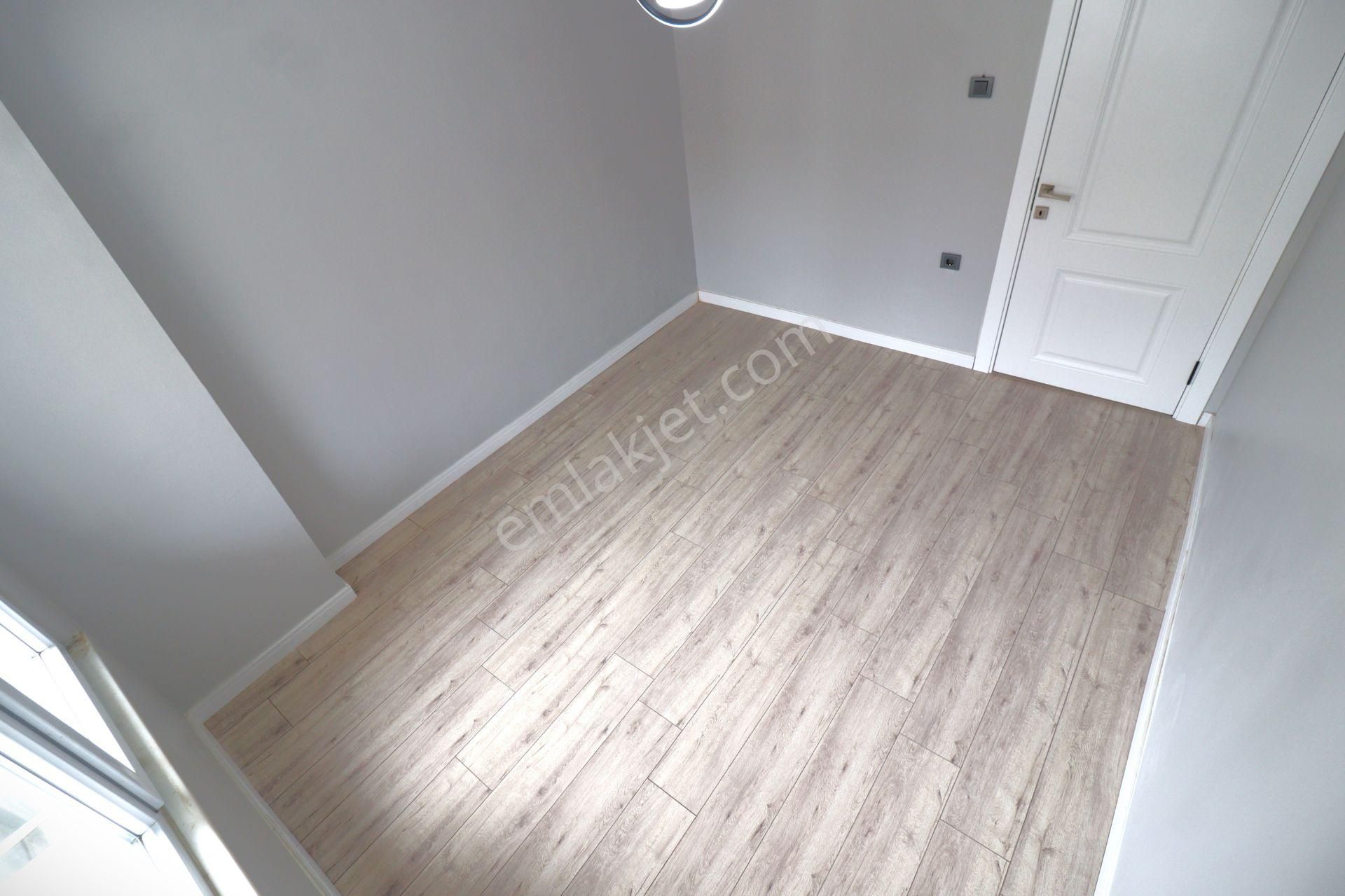 💥akçay'da Aygül'den💥içi Full Yapılı Ön Cephe Ara Kat Ayrı Mutfak Geniş Balkonlu 2+1 Satılık Daire - Görsel 22