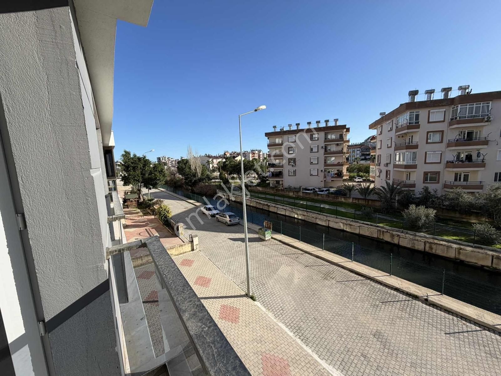 Merkezi Konum 2+1 Ayrı Mutfak Kiralık Daire - Görsel 27