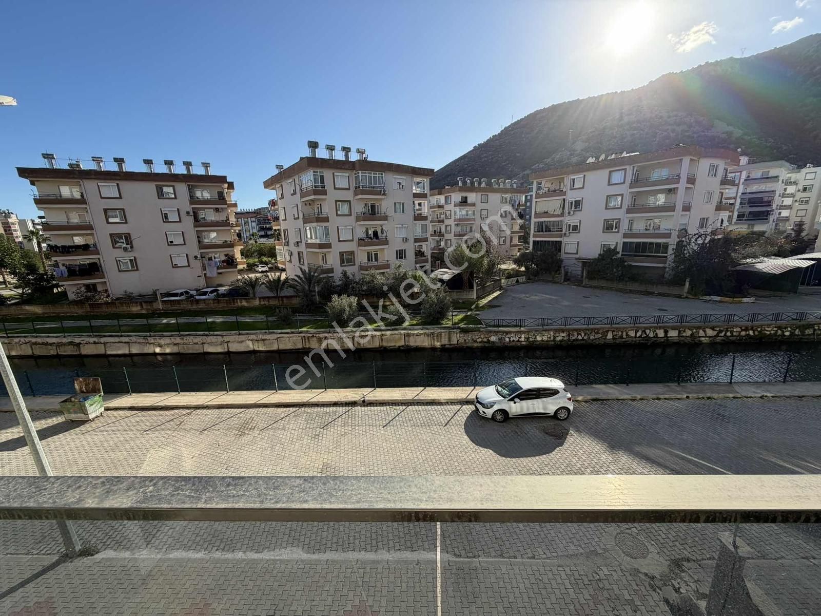 Merkezi Konum 2+1 Ayrı Mutfak Kiralık Daire - Görsel 28