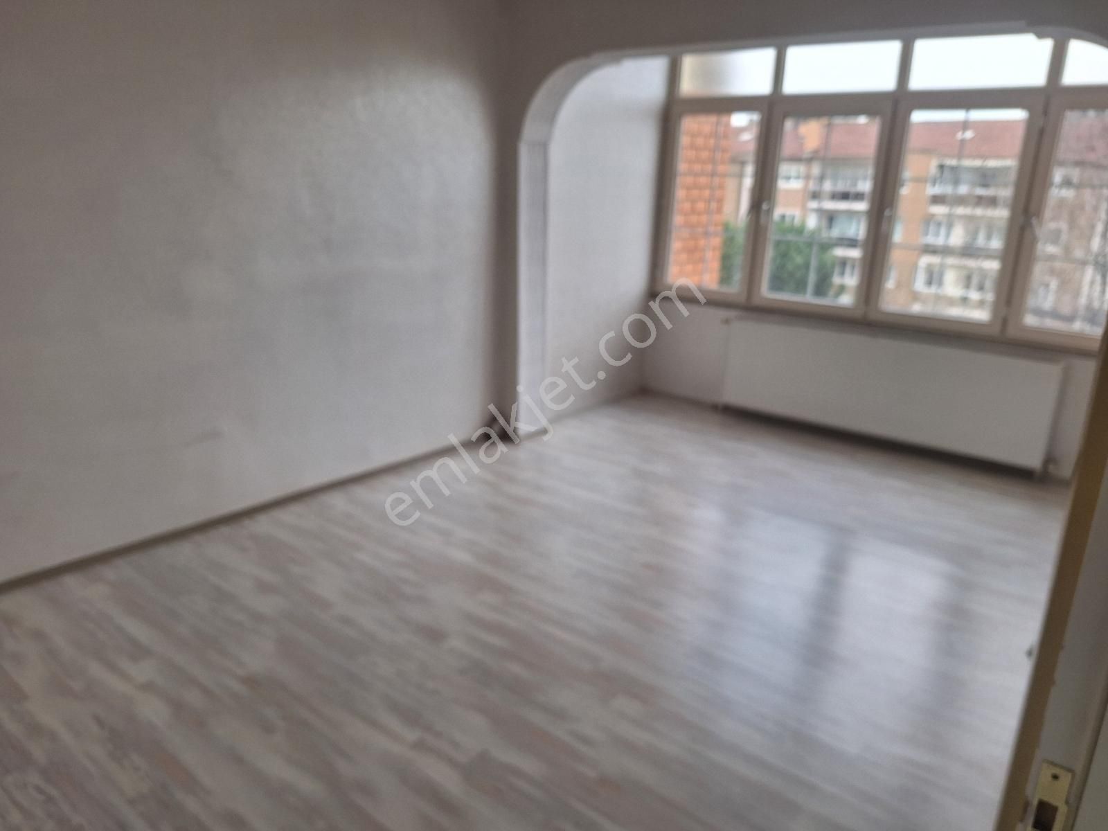 Esen'den Kanuni Caddesine Cephe Bakımlı Kiralık Köşe Daire - Görsel 23