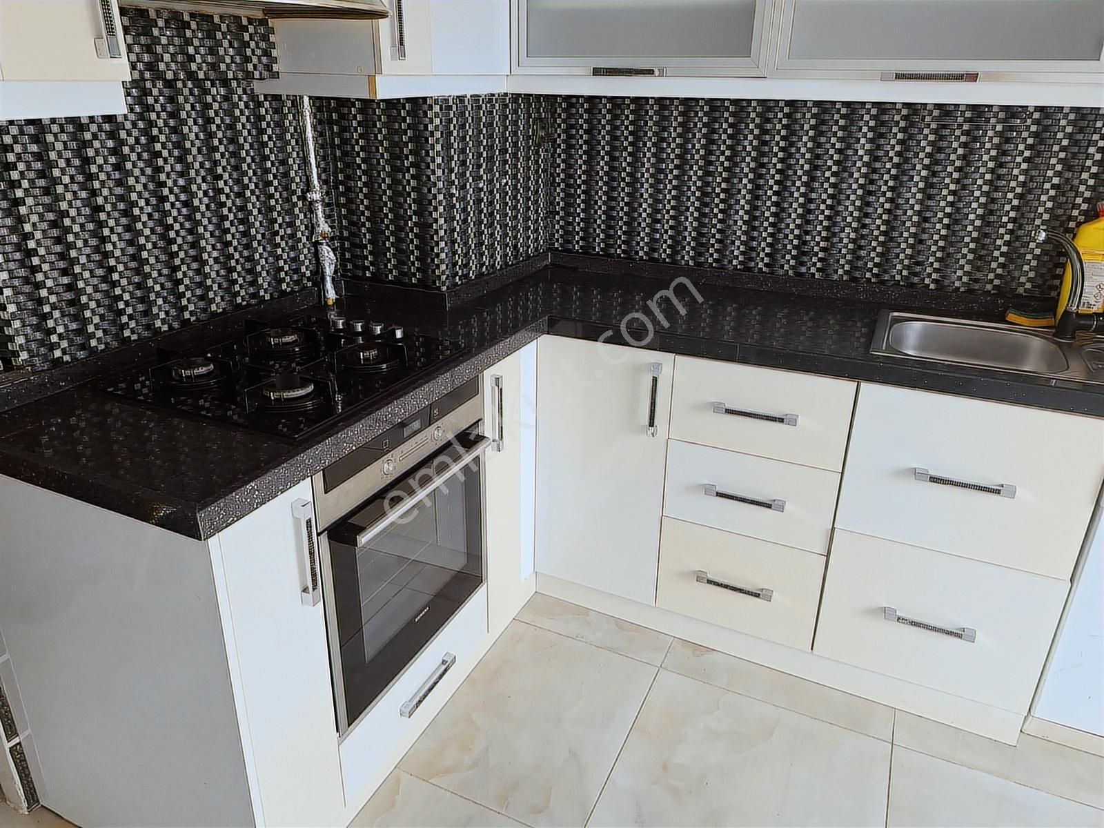 Esen'den Kanuni Caddesine Cephe Bakımlı Kiralık Köşe Daire - Görsel 19