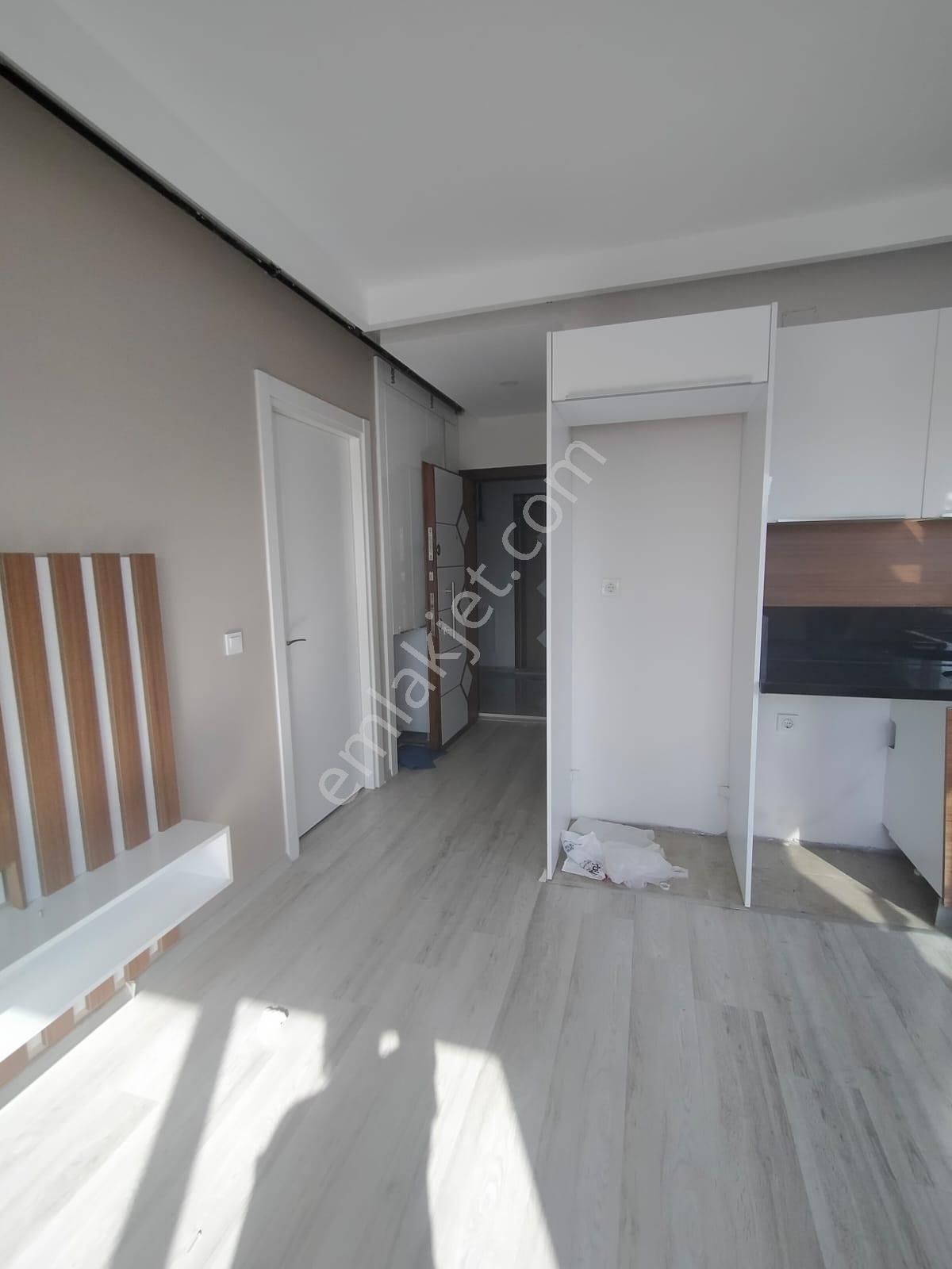 Sarıçam Çarkıpare De Bulvar Üzeri İskanlı Hasarsız 1+1 Teraslı Fırsat Daire - Görsel 7