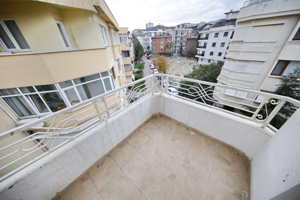 Bostancı Marmaray'a Sahile Çok Yakın Balkonlu Ferah 3+1 - Görsel 28